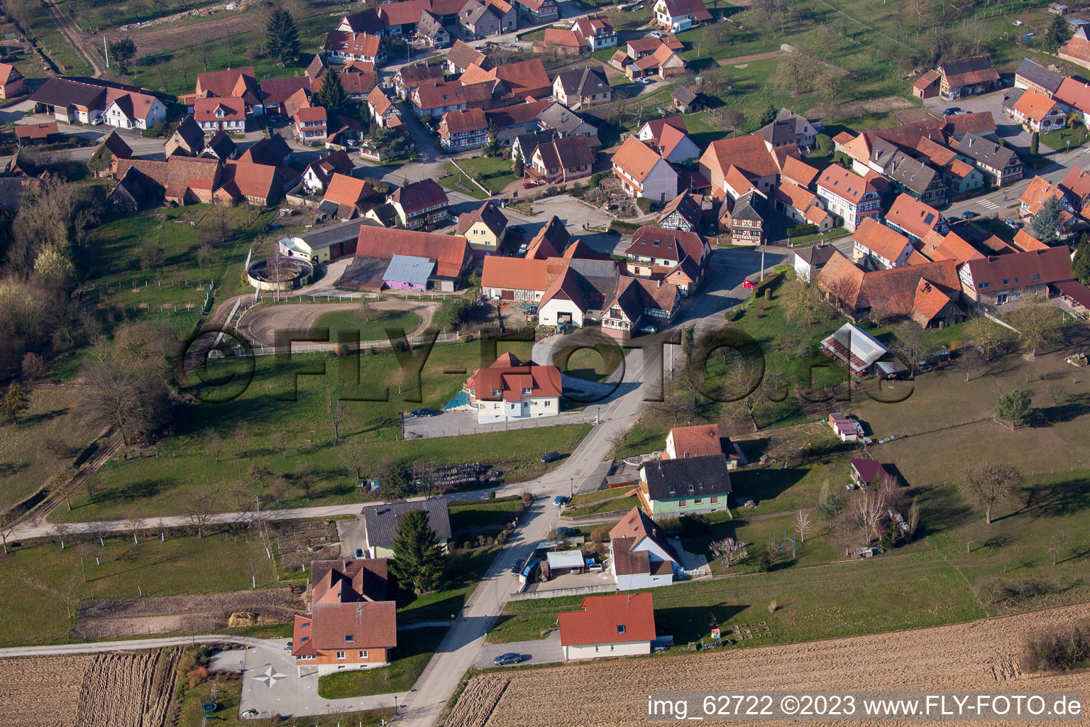 Luftaufnahme von Hohwiller im Bundesland Bas-Rhin, Frankreich