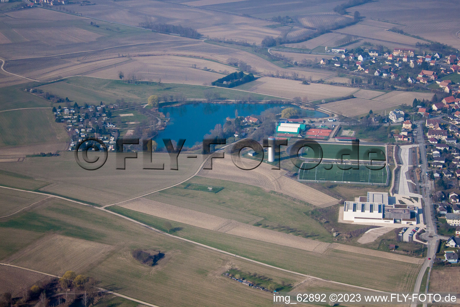 Gambsheim im Bundesland Bas-Rhin, Frankreich aus der Drohnenperspektive