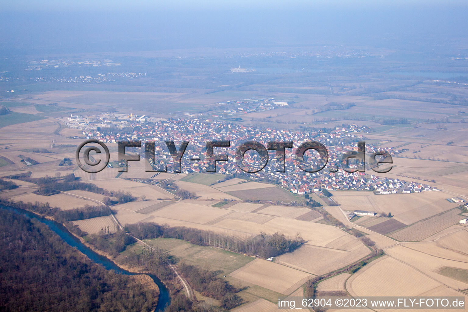 Drohnenaufname von Kilstett im Bundesland Bas-Rhin, Frankreich