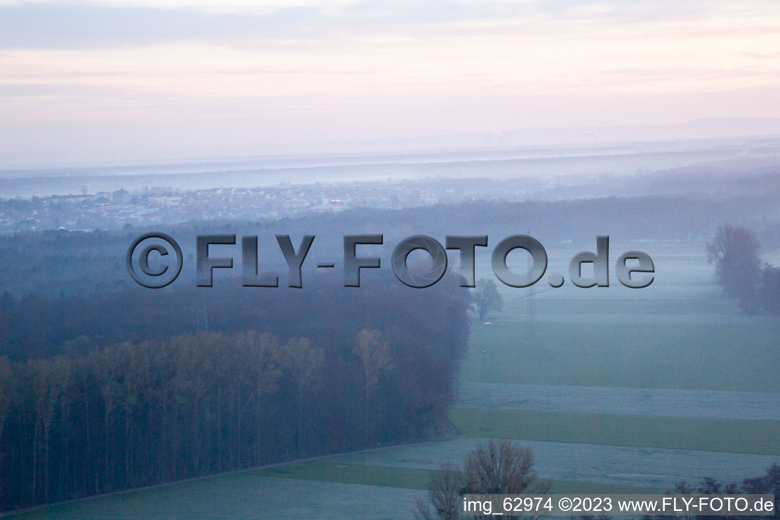 Minfeld, Otterbachtal im Bundesland Rheinland-Pfalz, Deutschland aus der Vogelperspektive