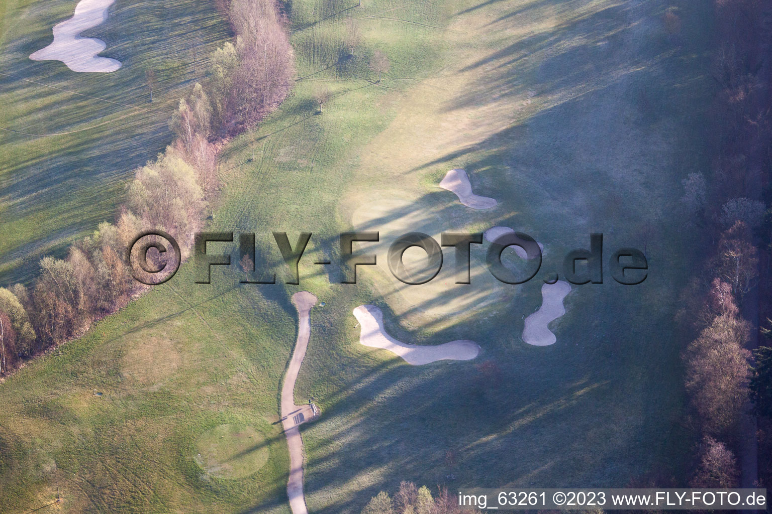 Drohnenbild von Essingen, Golfclub Dreihof im Bundesland Rheinland-Pfalz, Deutschland