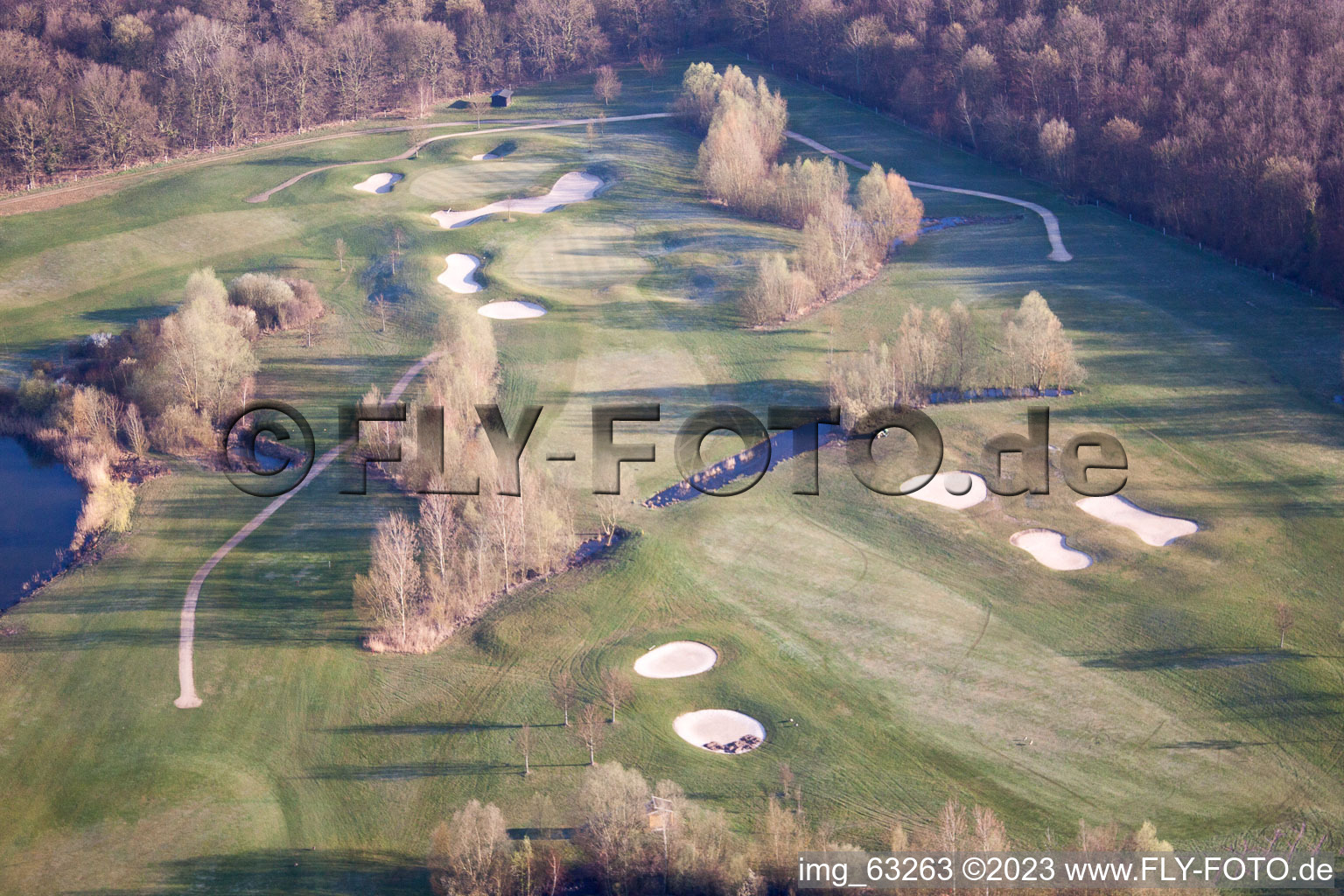 Essingen, Golfclub Dreihof im Bundesland Rheinland-Pfalz, Deutschland von einer Drohne aus
