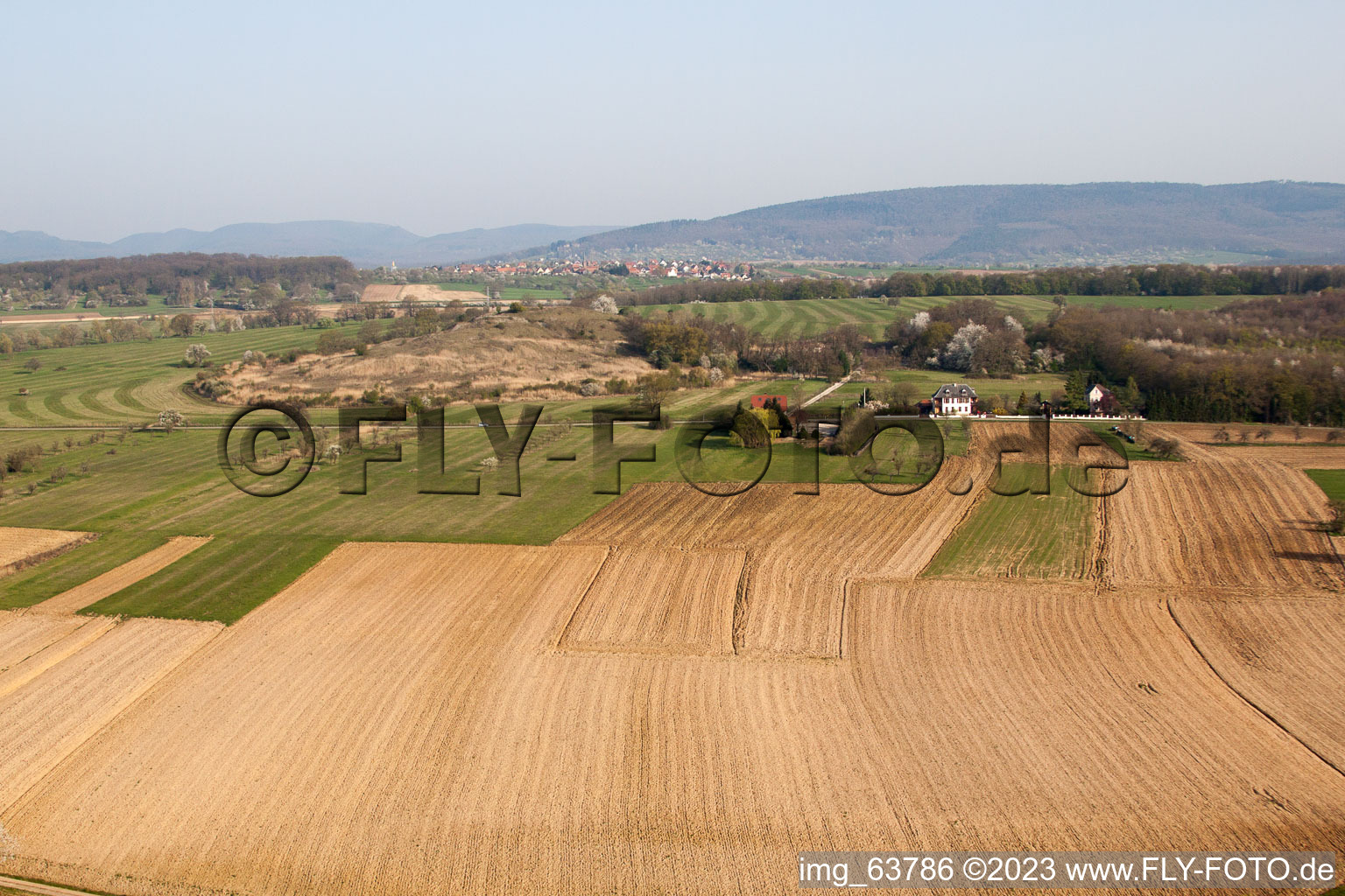 Luftbild von Gunstett in Gunstett im Bundesland Bas-Rhin, Frankreich