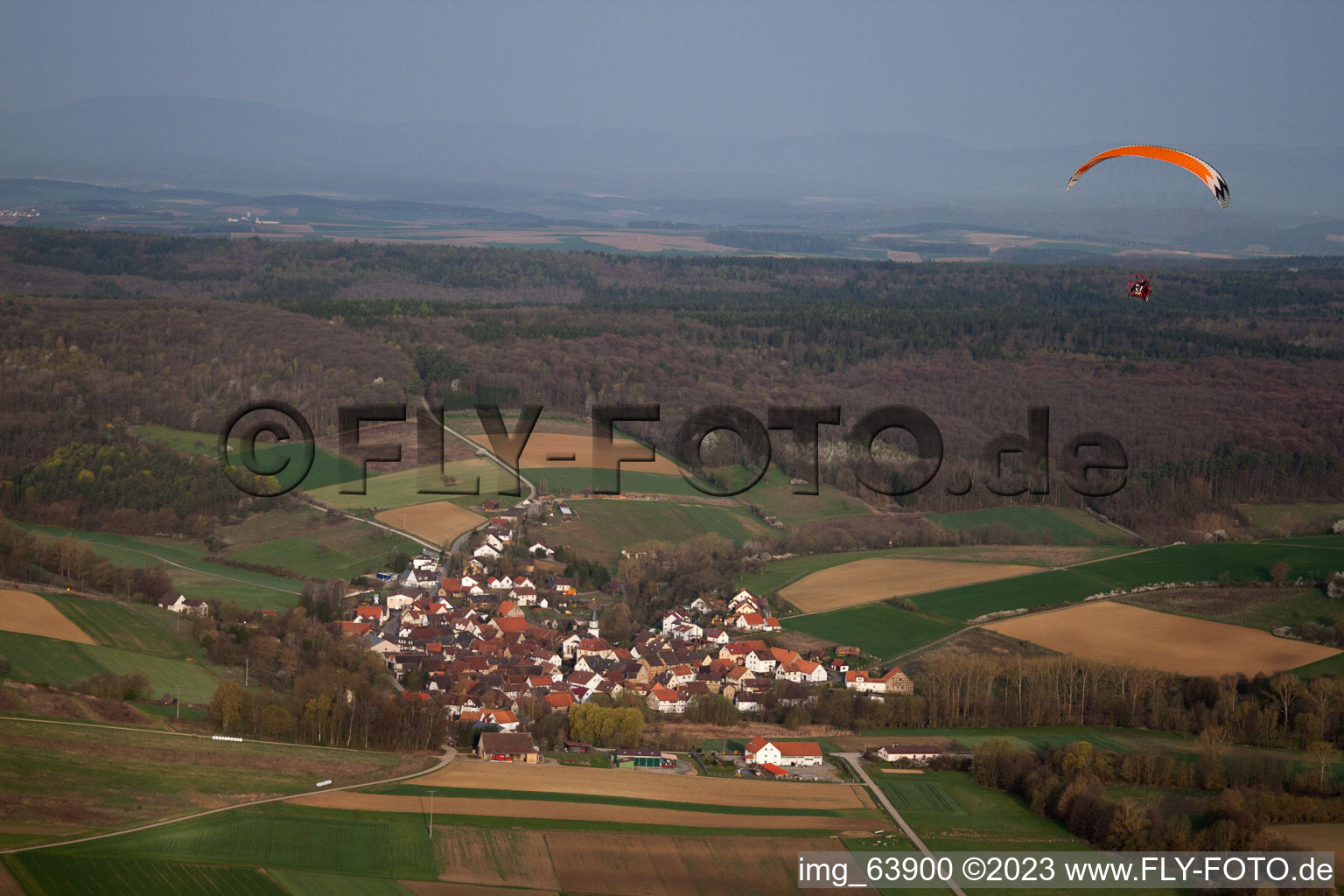 Luftbild von Höchheim im Bundesland Bayern, Deutschland