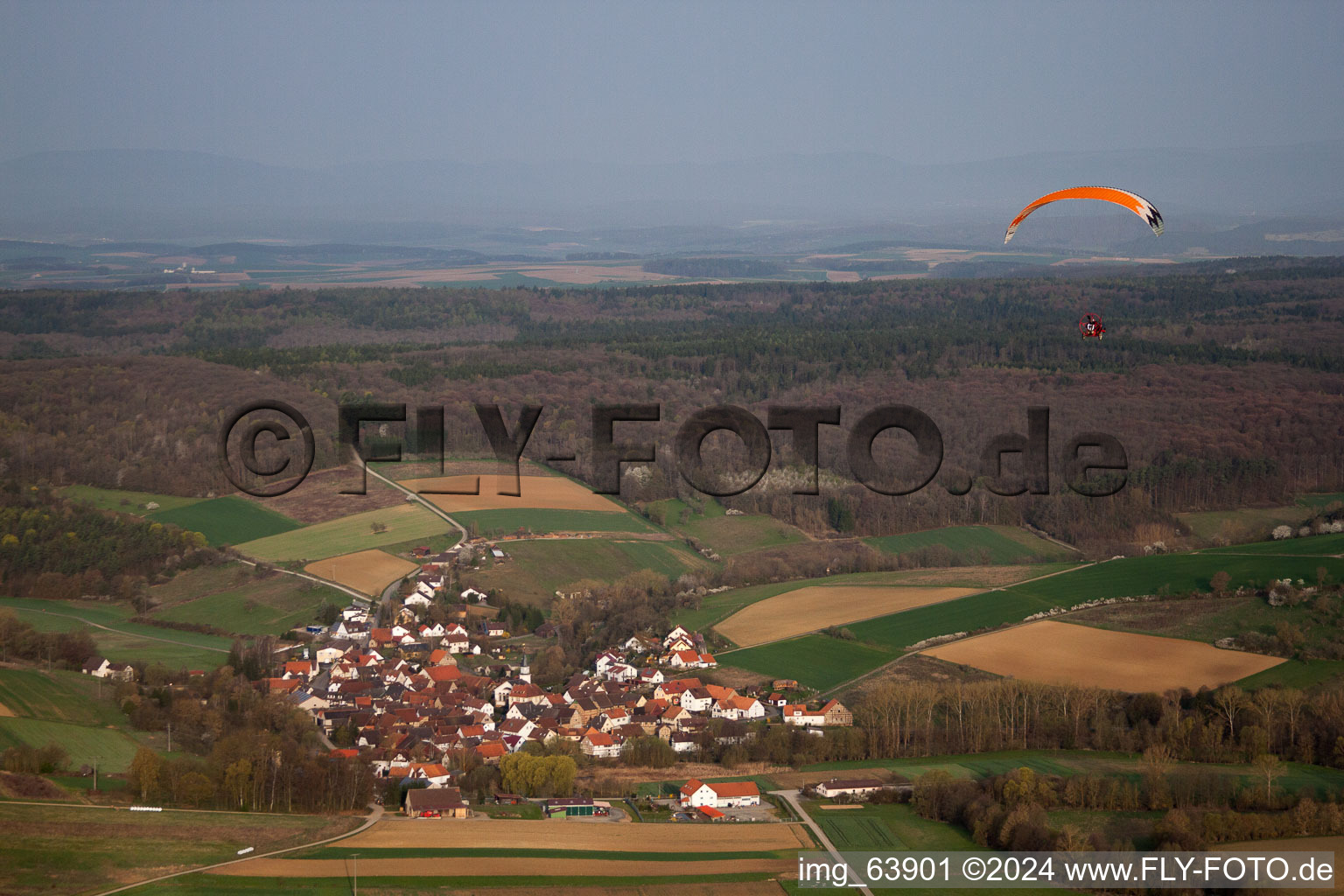 Luftaufnahme von Höchheim im Bundesland Bayern, Deutschland