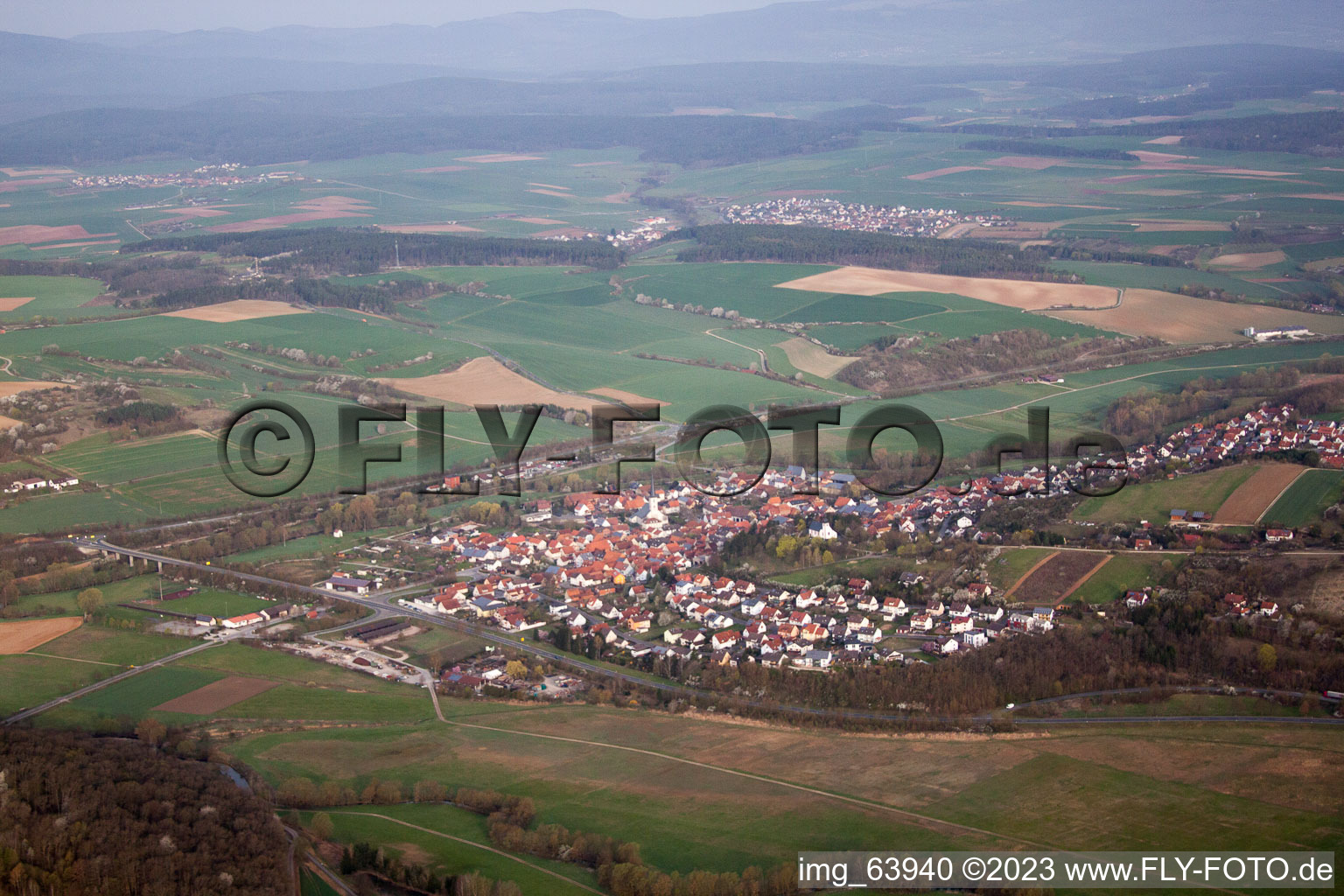 Schrägluftbild von Hollstadt im Bundesland Bayern, Deutschland
