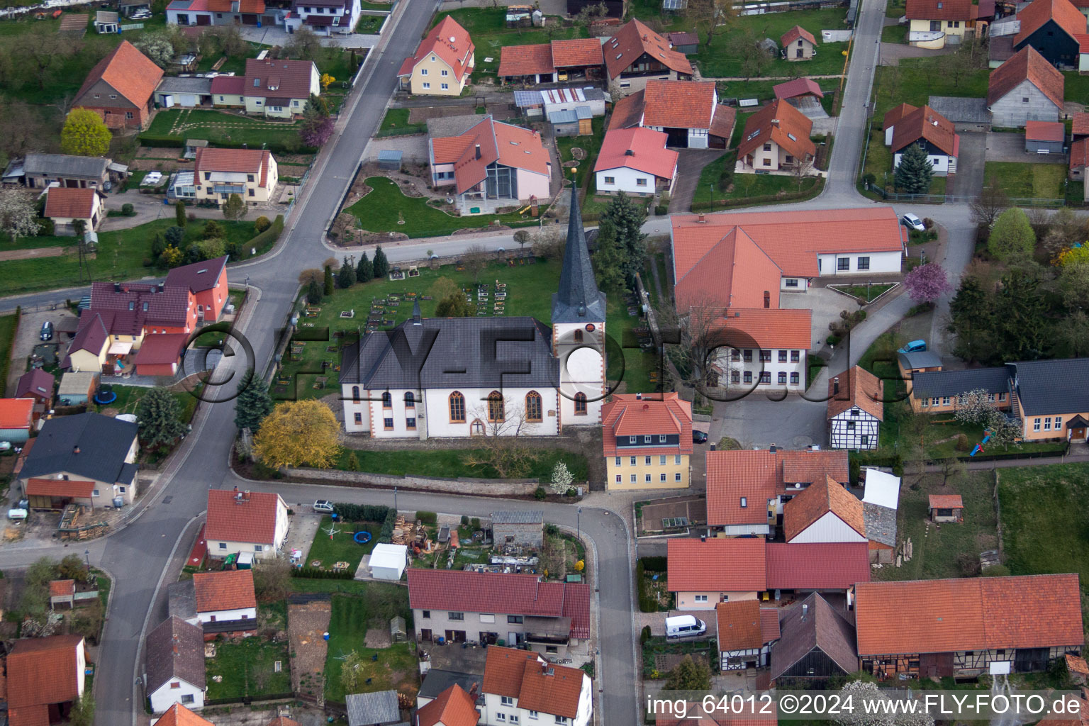 Luftbild von Dorf - Ansicht im Ortsteil Queienfeld in Grabfeld im Bundesland Thüringen, Deutschland