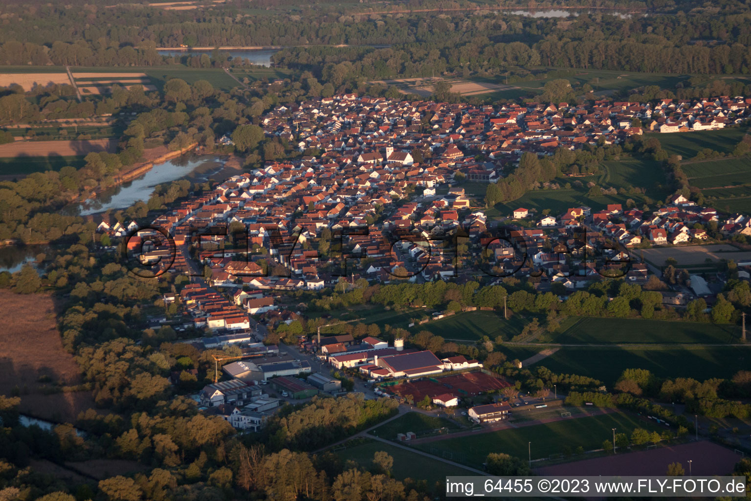 Neuburg im Bundesland Rheinland-Pfalz, Deutschland aus der Luft betrachtet