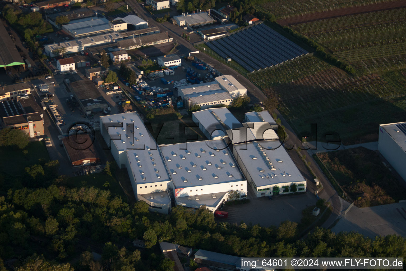 Luftbild von Industriegebiet Nord in Landau in der Pfalz im Bundesland Rheinland-Pfalz, Deutschland