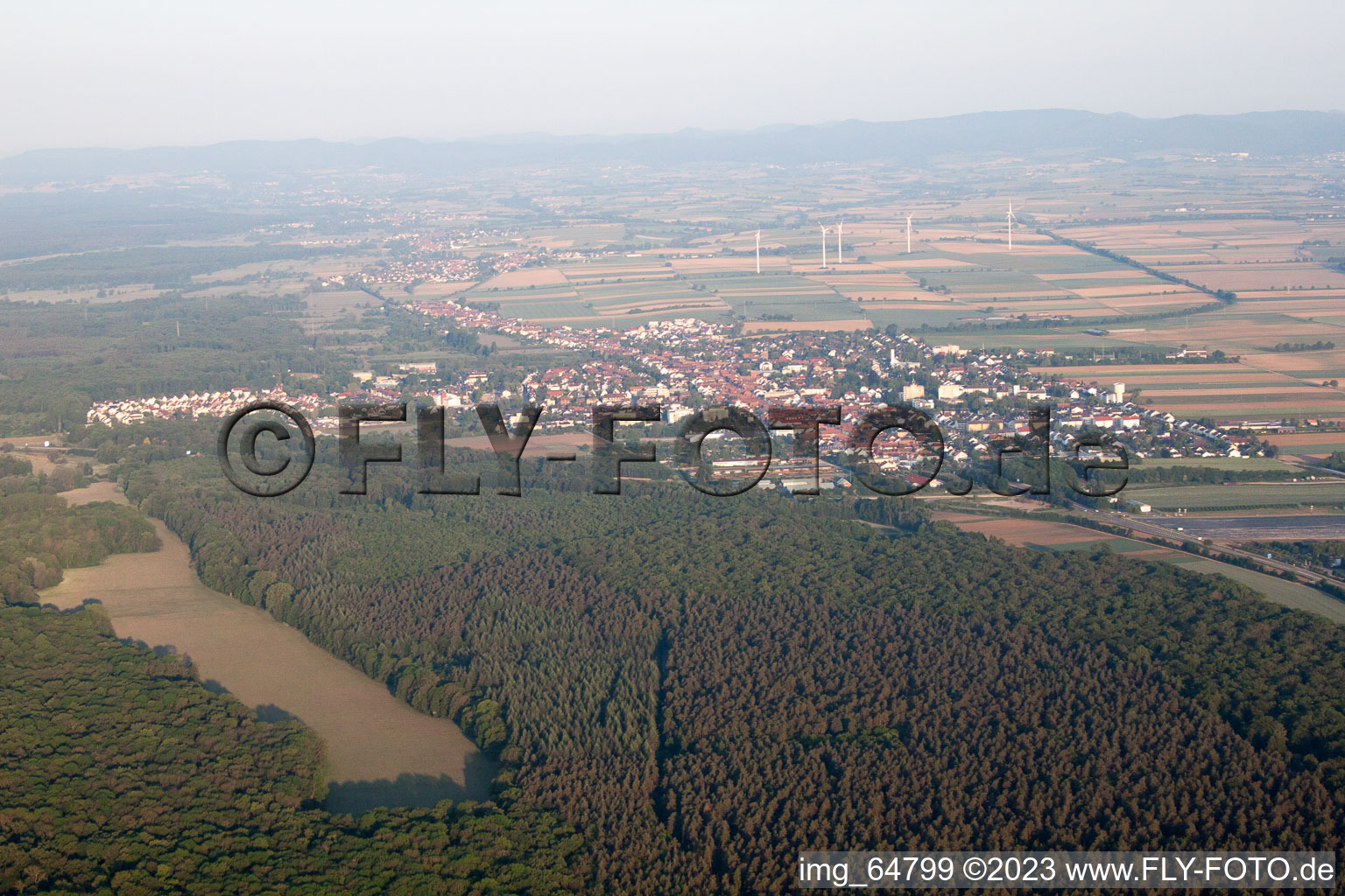 Luftaufnahme von Kandel von Osten im Bundesland Rheinland-Pfalz, Deutschland