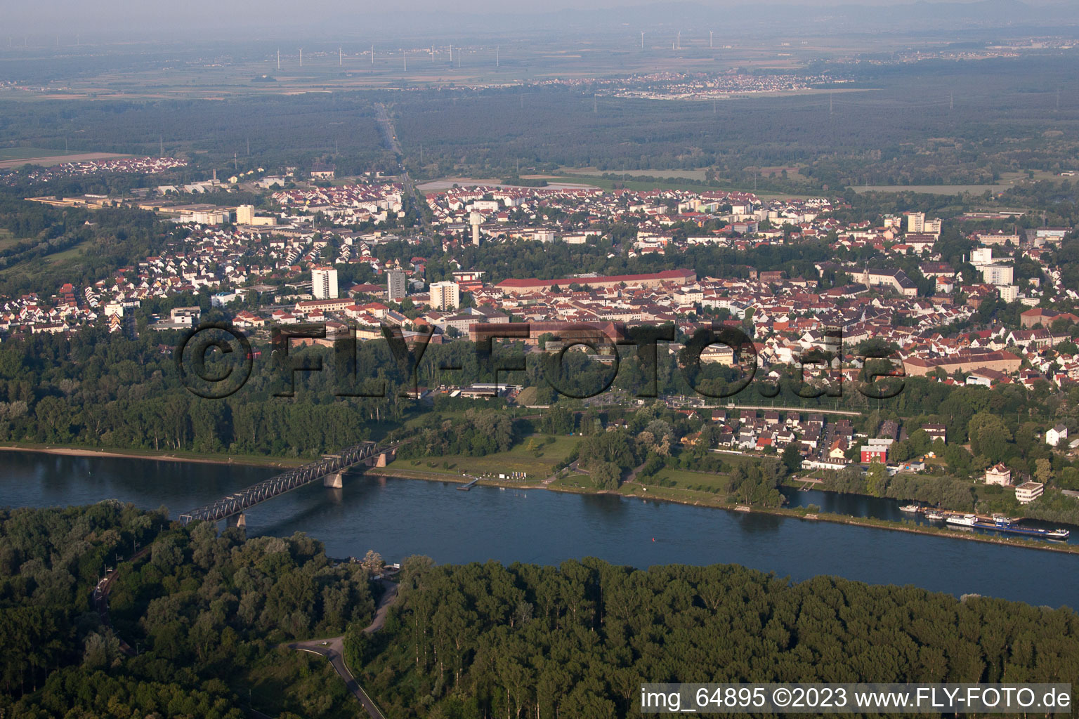 Germersheim im Bundesland Rheinland-Pfalz, Deutschland aus der Luft