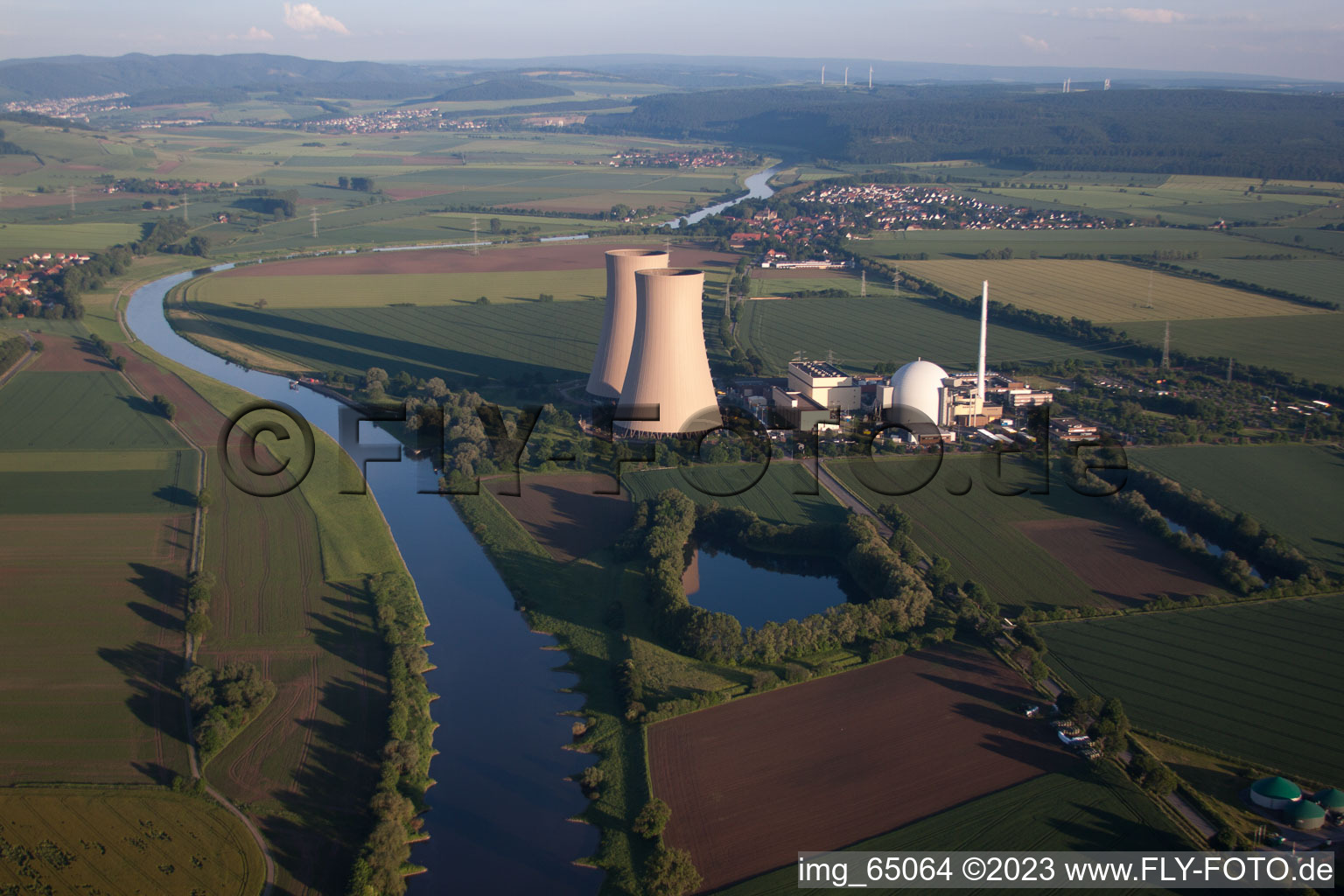 Schrägluftbild von Grohnde, AKW im Bundesland Niedersachsen, Deutschland