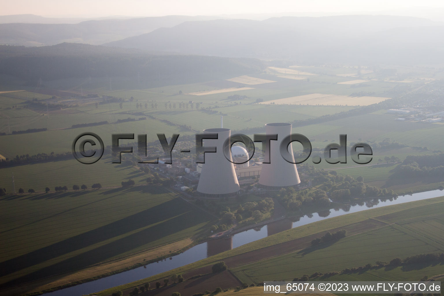 Grohnde, AKW im Bundesland Niedersachsen, Deutschland aus der Luft betrachtet