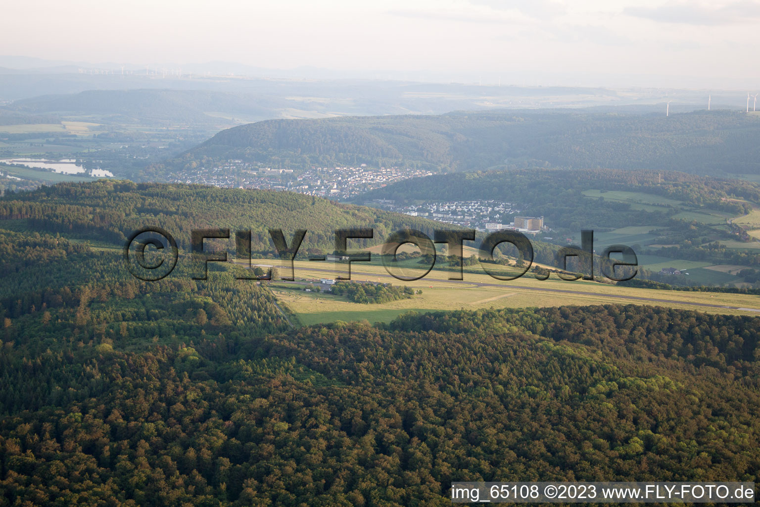 Luftbild von Höxter, Flugplatz im Bundesland Nordrhein-Westfalen, Deutschland
