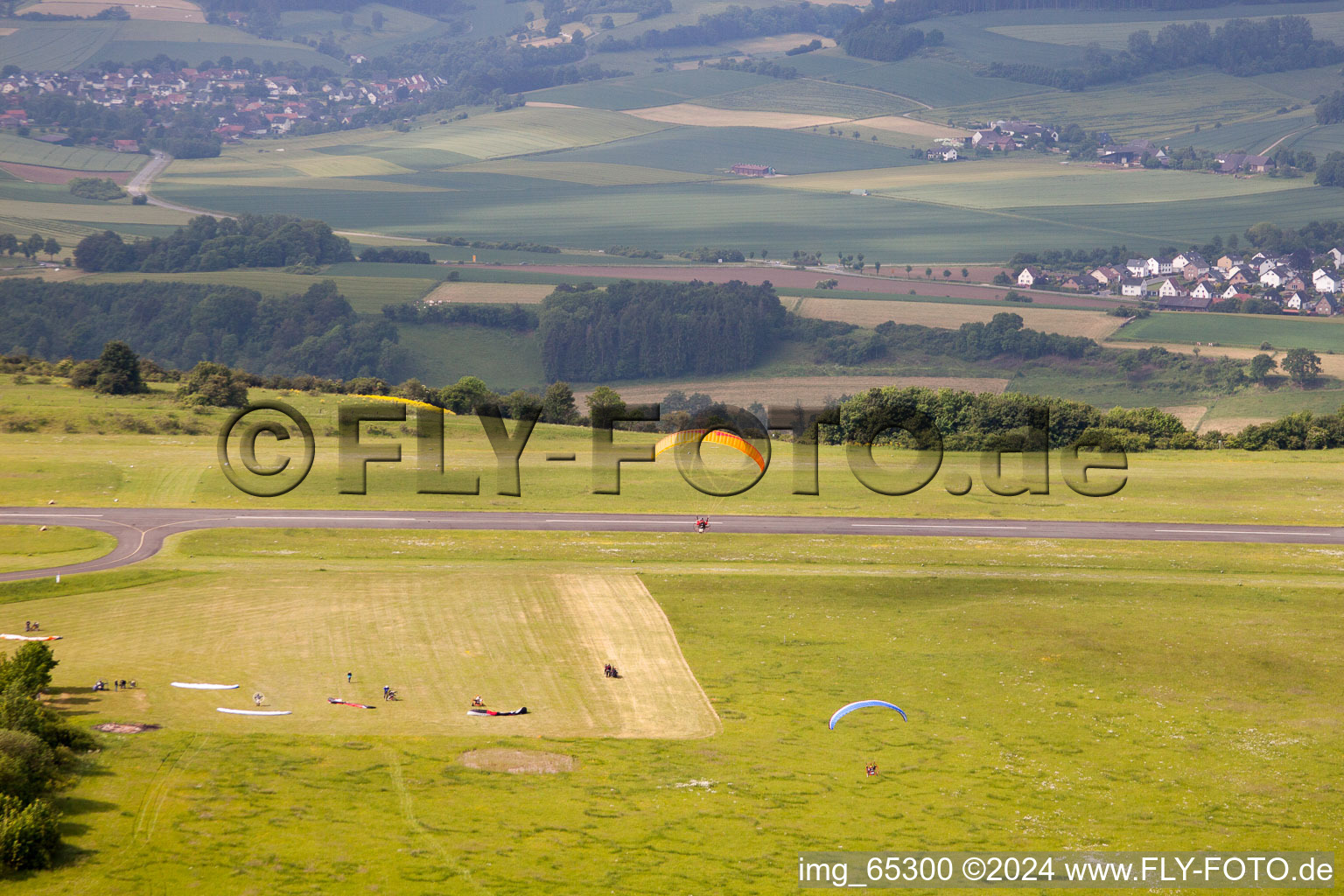 Drohnenaufname von Höxter, Flugplatz im Bundesland Nordrhein-Westfalen, Deutschland