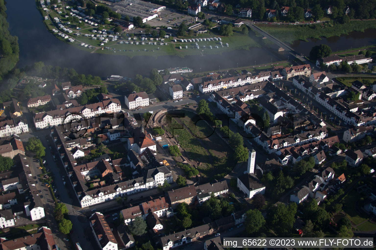 Bad Karlshafen im Bundesland Hessen, Deutschland von einer Drohne aus