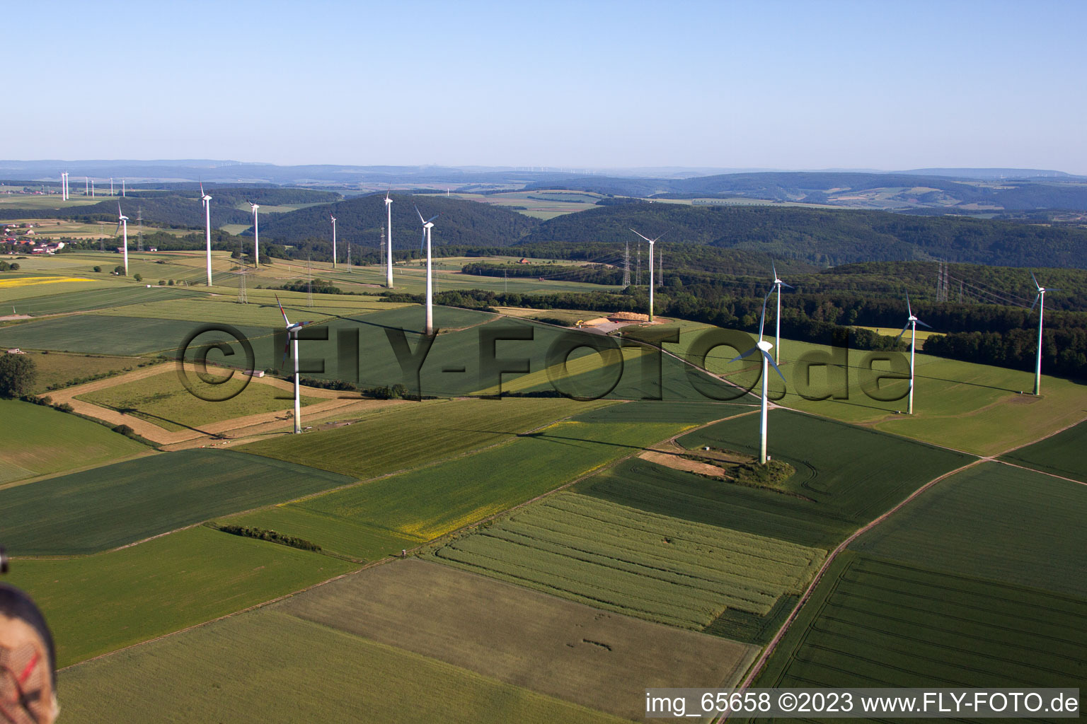 Langenthal im Bundesland Hessen, Deutschland aus der Drohnenperspektive