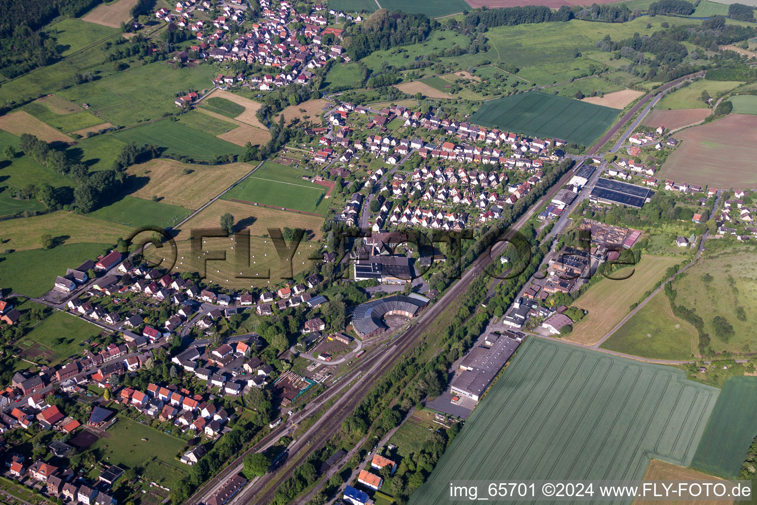 Luftaufnahme von Bahnbetriebswerk im Ortsteil Ottbergen in Höxter im Bundesland Nordrhein-Westfalen, Deutschland