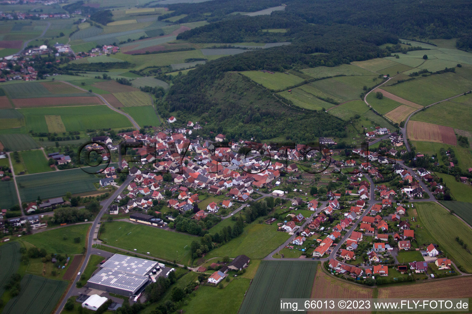 Luftbild von Karsbach im Bundesland Bayern, Deutschland