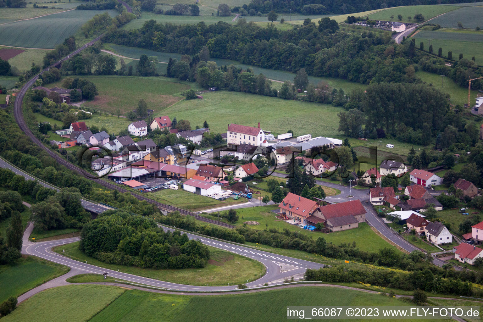 Drohnenaufname von Gänheim im Bundesland Bayern, Deutschland