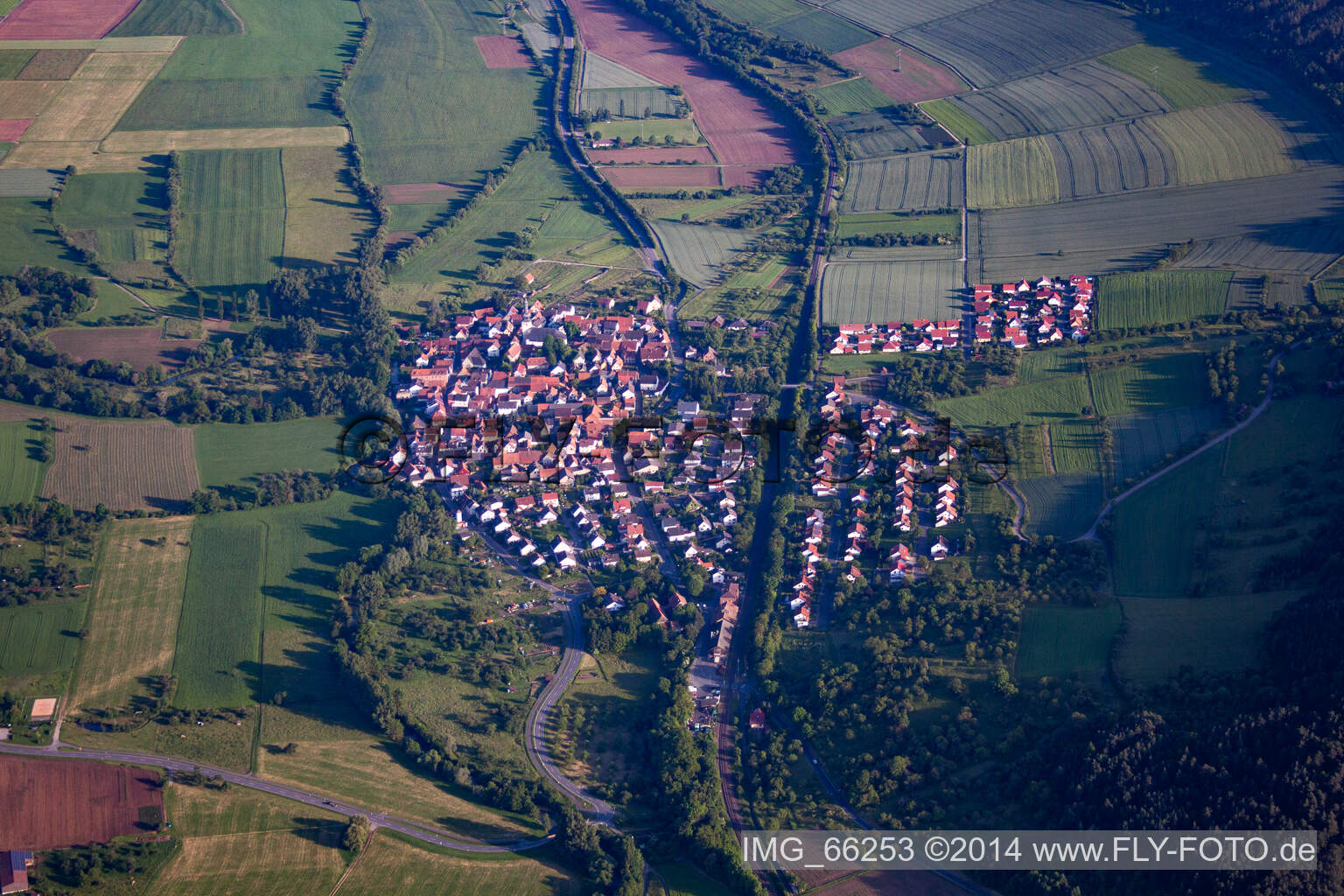 Tauberbischofsheim im Bundesland Baden-Württemberg, Deutschland aus der Luft