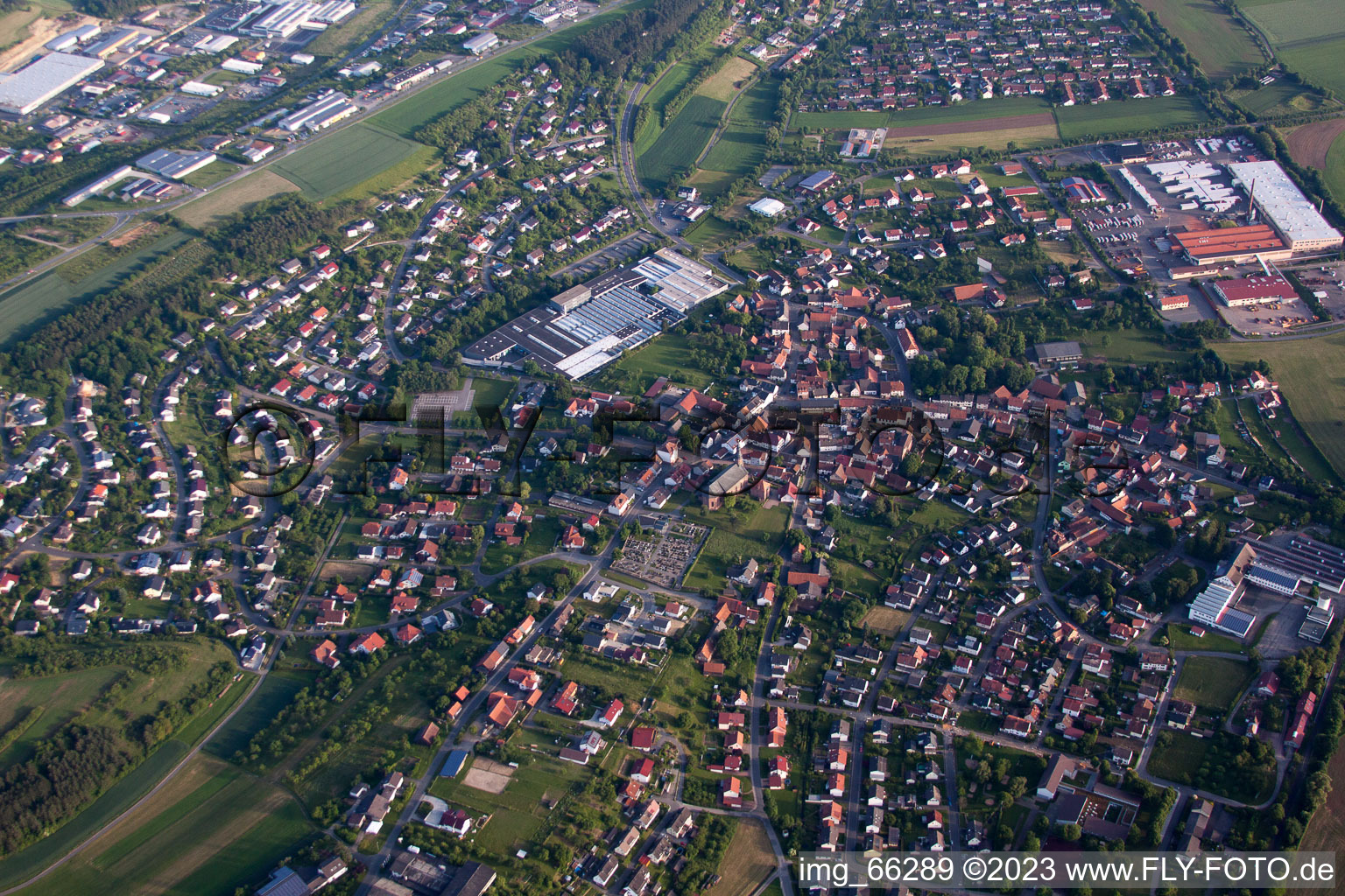 Luftbild von Hainstadt im Bundesland Baden-Württemberg, Deutschland