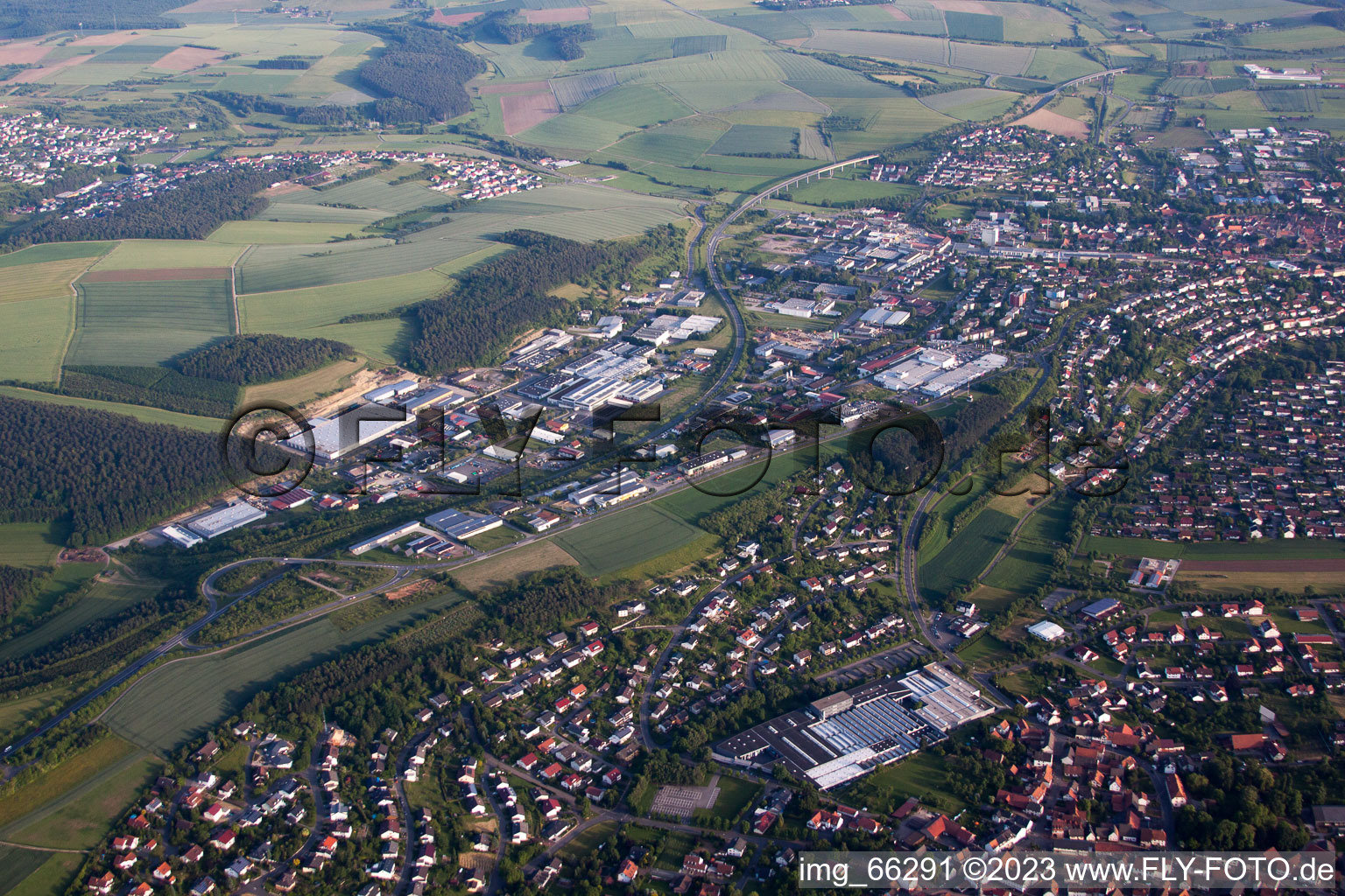 Schrägluftbild von Hainstadt im Bundesland Baden-Württemberg, Deutschland