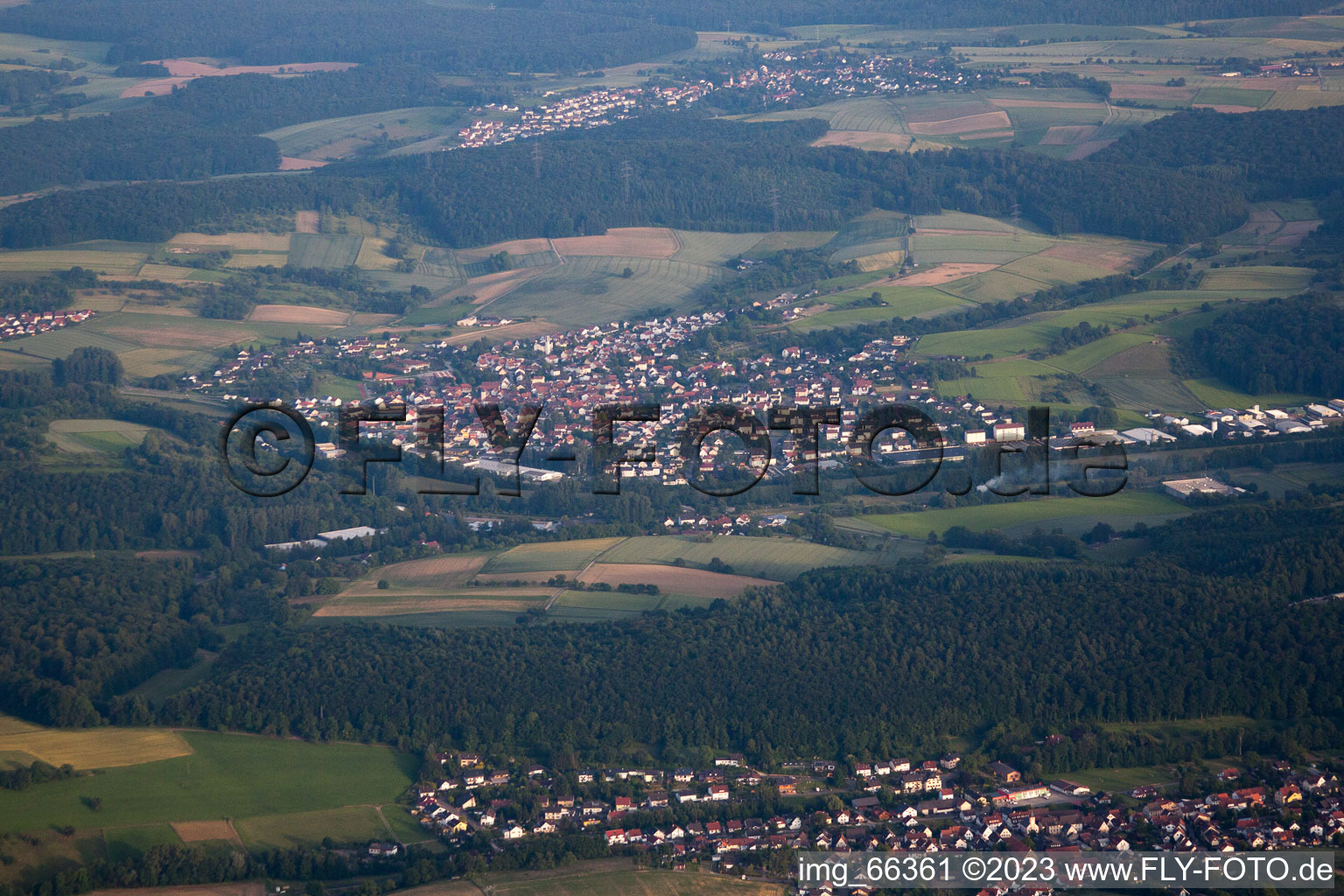 Luftaufnahme von Mauer im Bundesland Baden-Württemberg, Deutschland