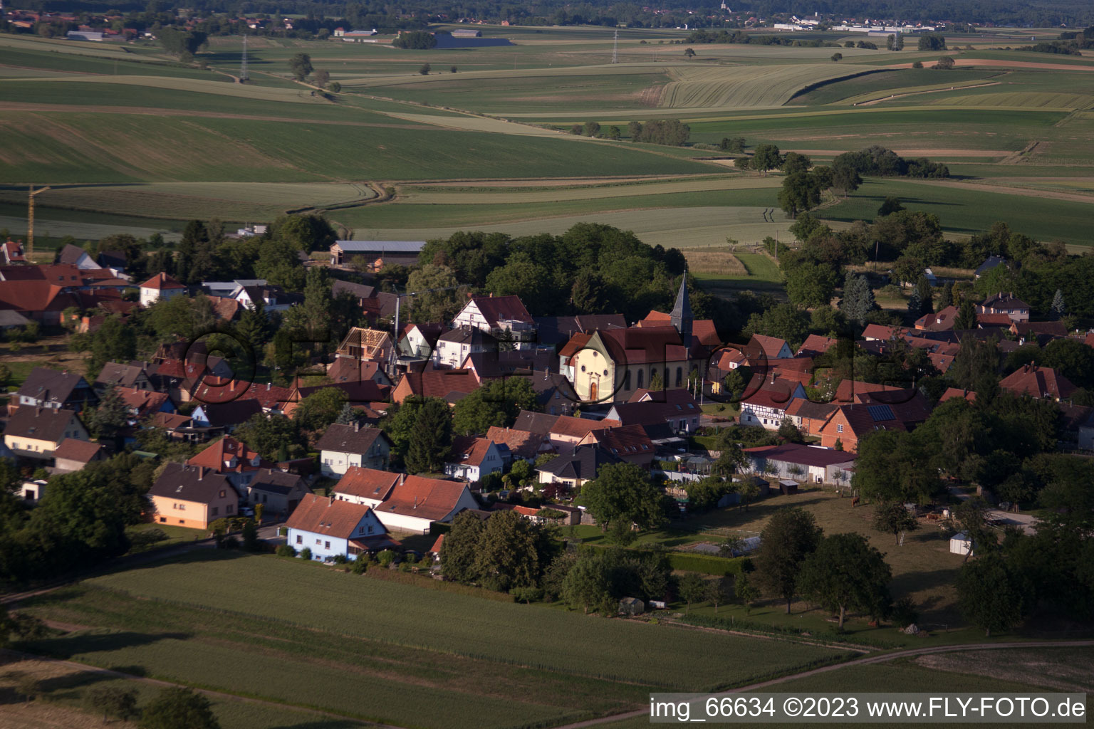 Oberlauterbach im Bundesland Bas-Rhin, Frankreich aus der Luft betrachtet