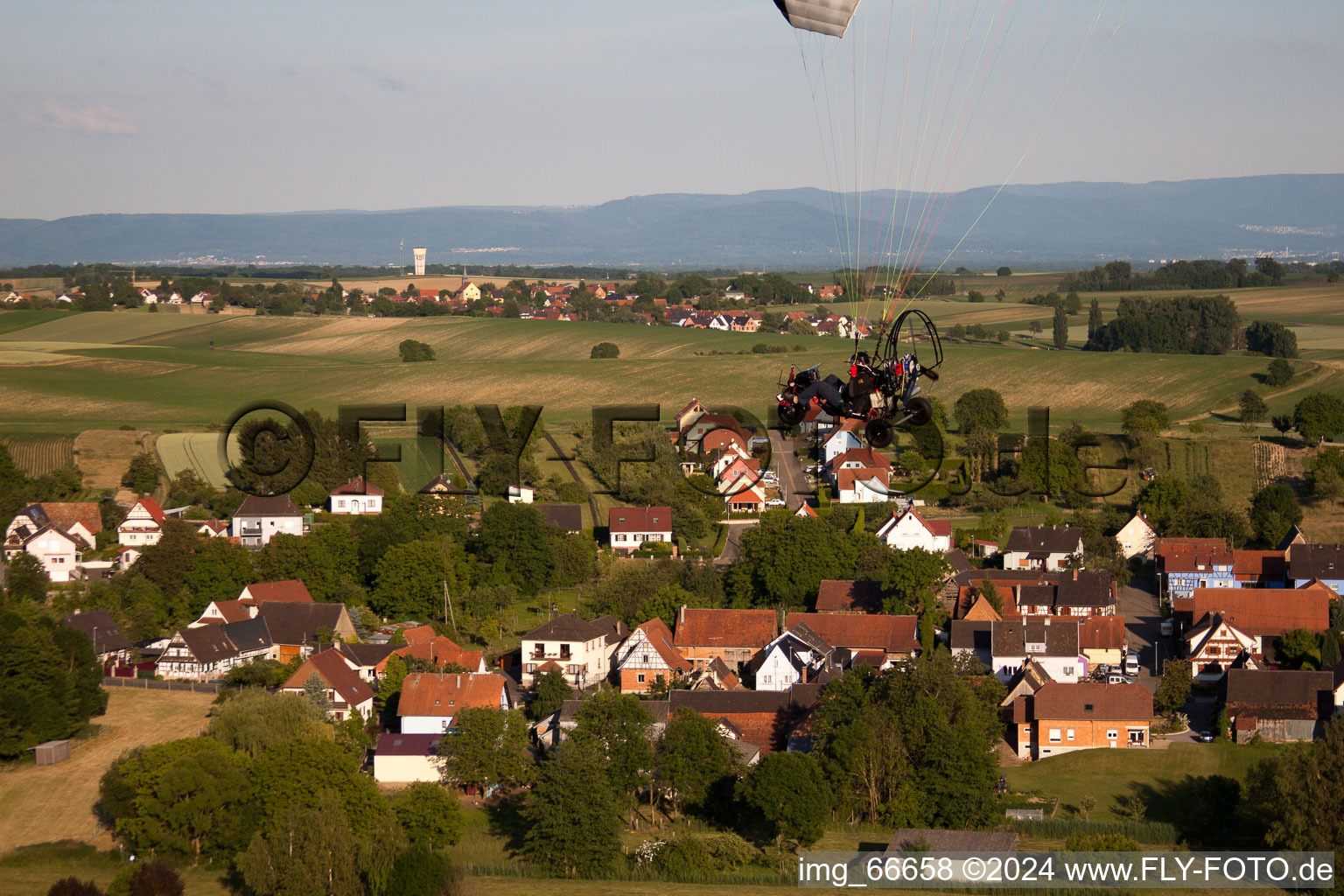 Siegen im Bundesland Bas-Rhin, Frankreich vom Flugzeug aus