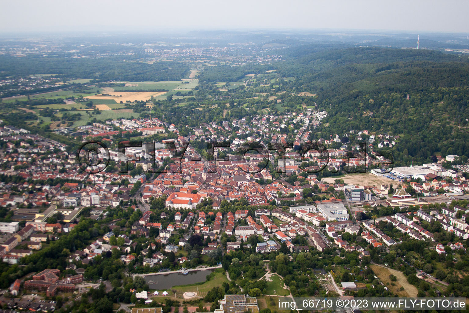 Ettlingen im Bundesland Baden-Württemberg, Deutschland aus der Luft