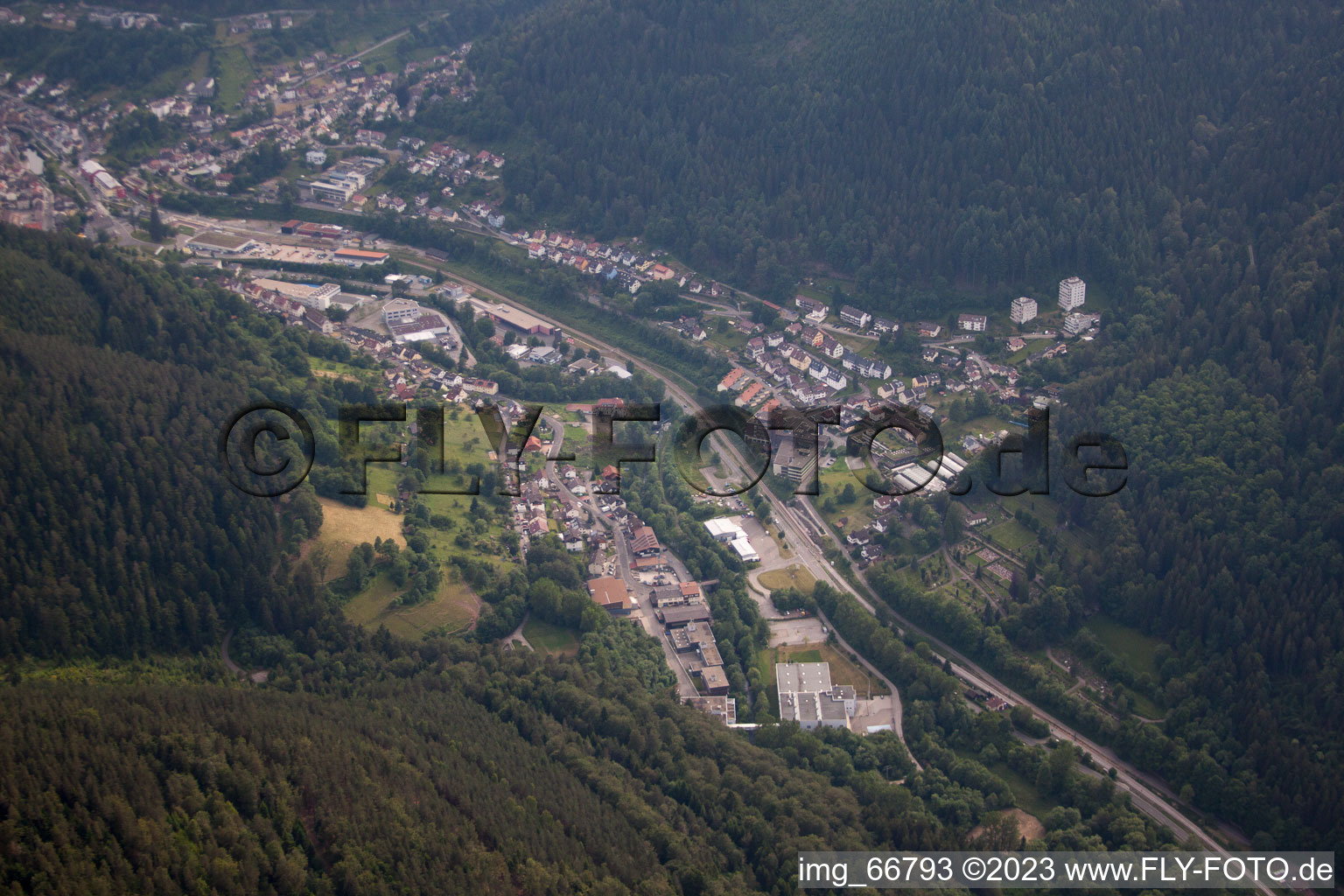 Luftbild von Calmbach im Bundesland Baden-Württemberg, Deutschland