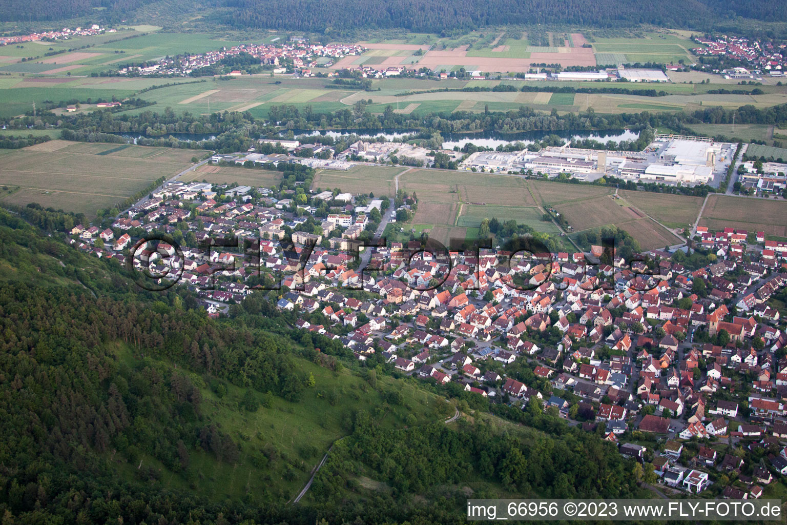 Hirschau im Bundesland Baden-Württemberg, Deutschland von oben