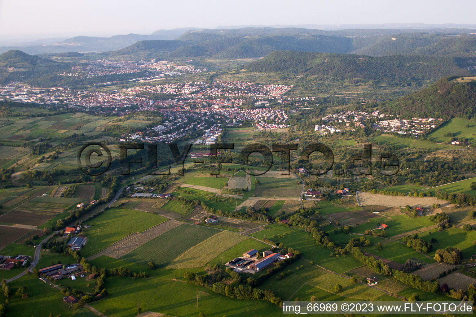 Reutlingen im Bundesland Baden-Württemberg, Deutschland von oben gesehen
