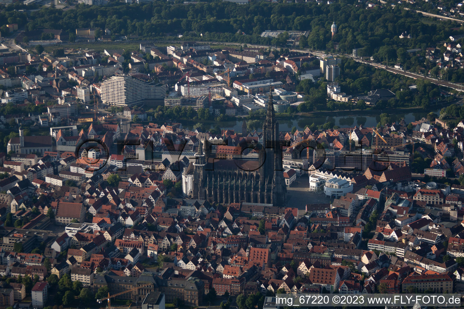 Ulm im Bundesland Baden-Württemberg, Deutschland von der Drohne aus gesehen