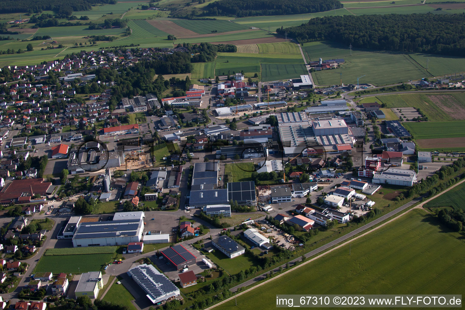 Laichingen im Bundesland Baden-Württemberg, Deutschland aus der Luft