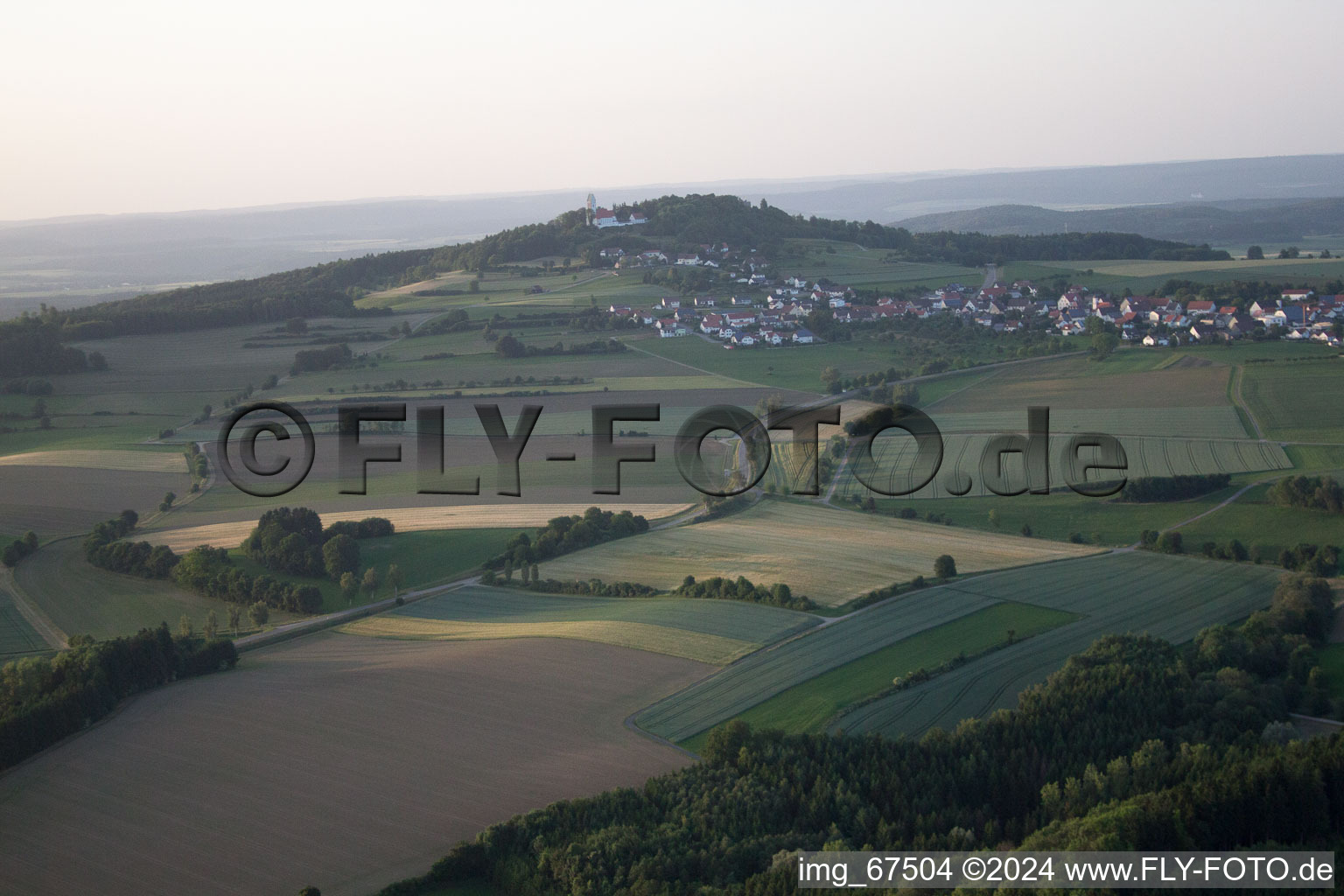 Bussen, der höchste Berg Schwabens und Wallfahrtsort in Burgau im Bundesland Baden-Württemberg, Deutschland