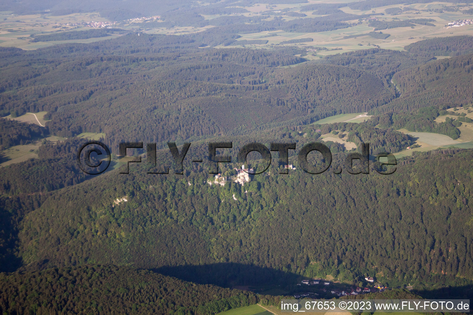 Luftaufnahme von Lichtenstein im Bundesland Baden-Württemberg, Deutschland
