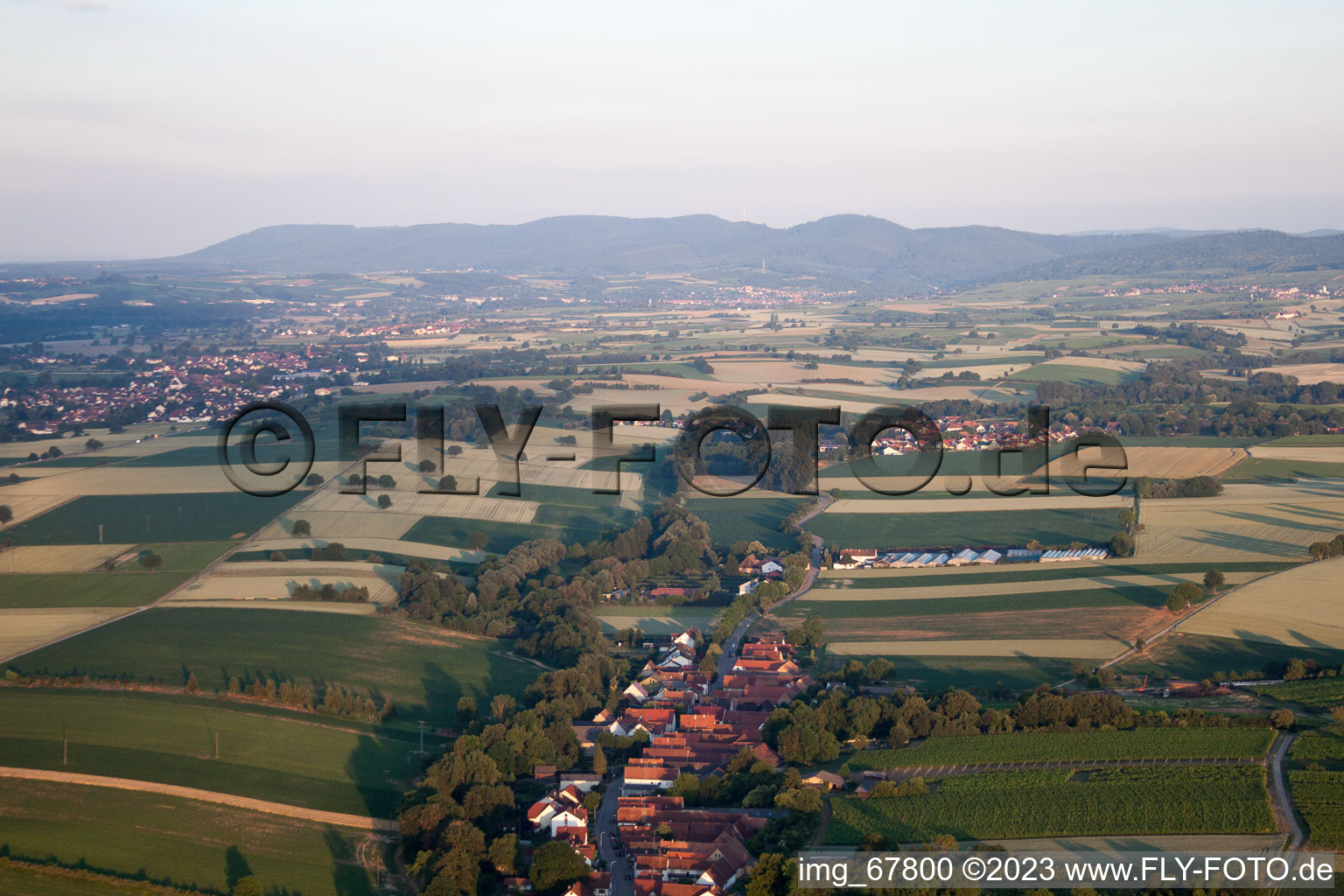 Drohnenaufname von Vollmersweiler im Bundesland Rheinland-Pfalz, Deutschland