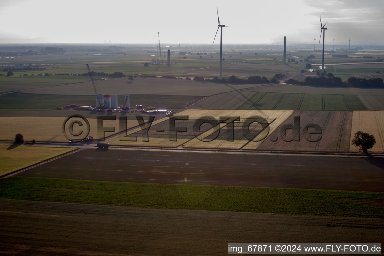 Luftbild von Neuer Windpark in Offenbach an der Queich im Bundesland Rheinland-Pfalz, Deutschland