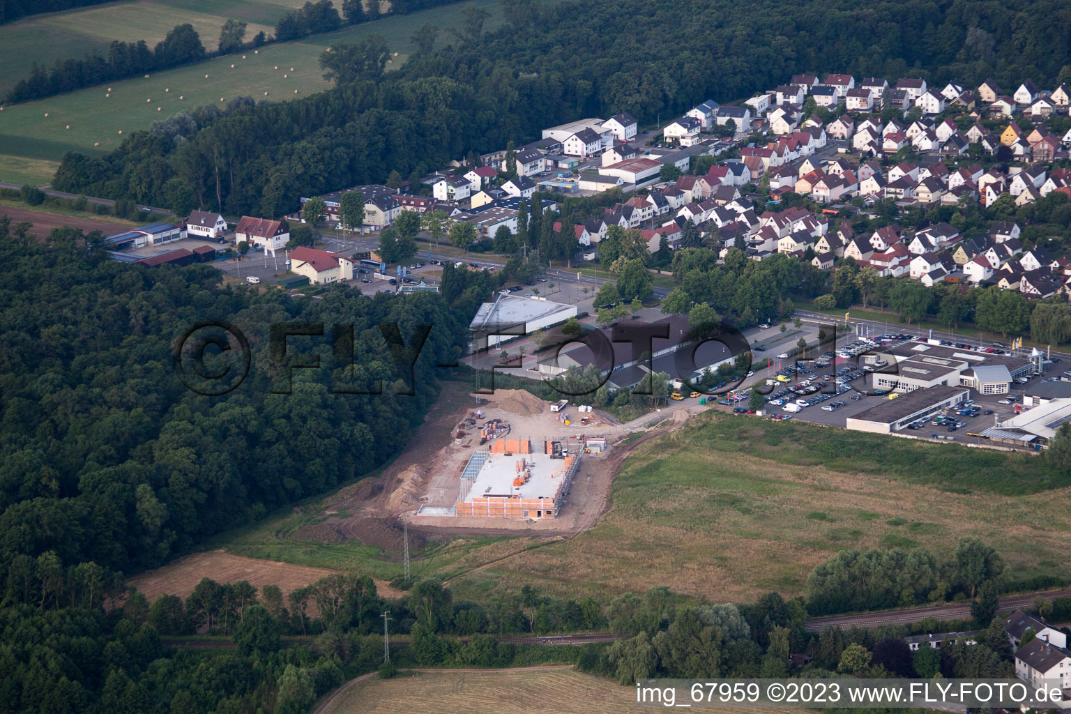 Kandel, Edeka Neubau im Bundesland Rheinland-Pfalz, Deutschland aus der Drohnenperspektive