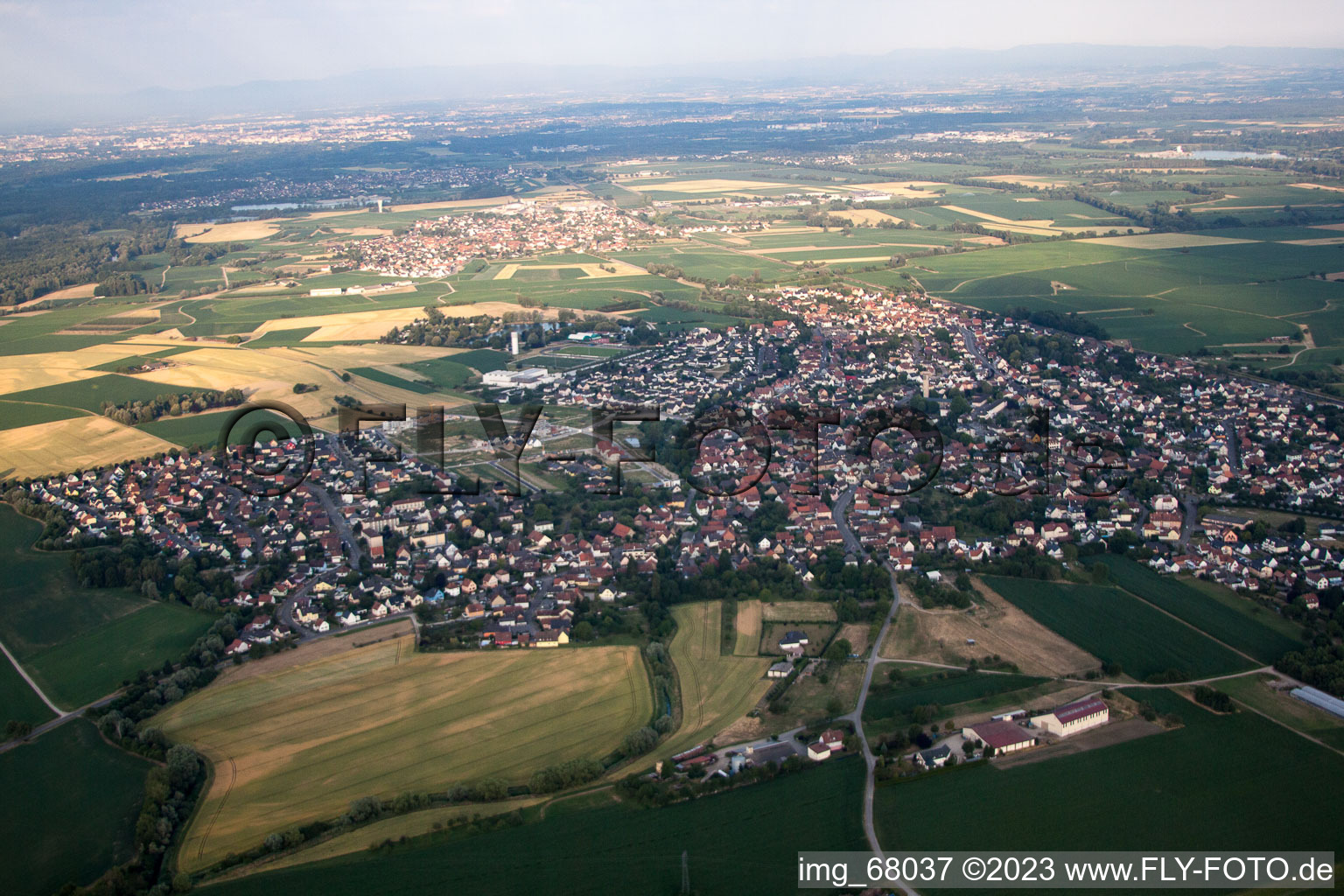 Gambsheim im Bundesland Bas-Rhin, Frankreich von oben