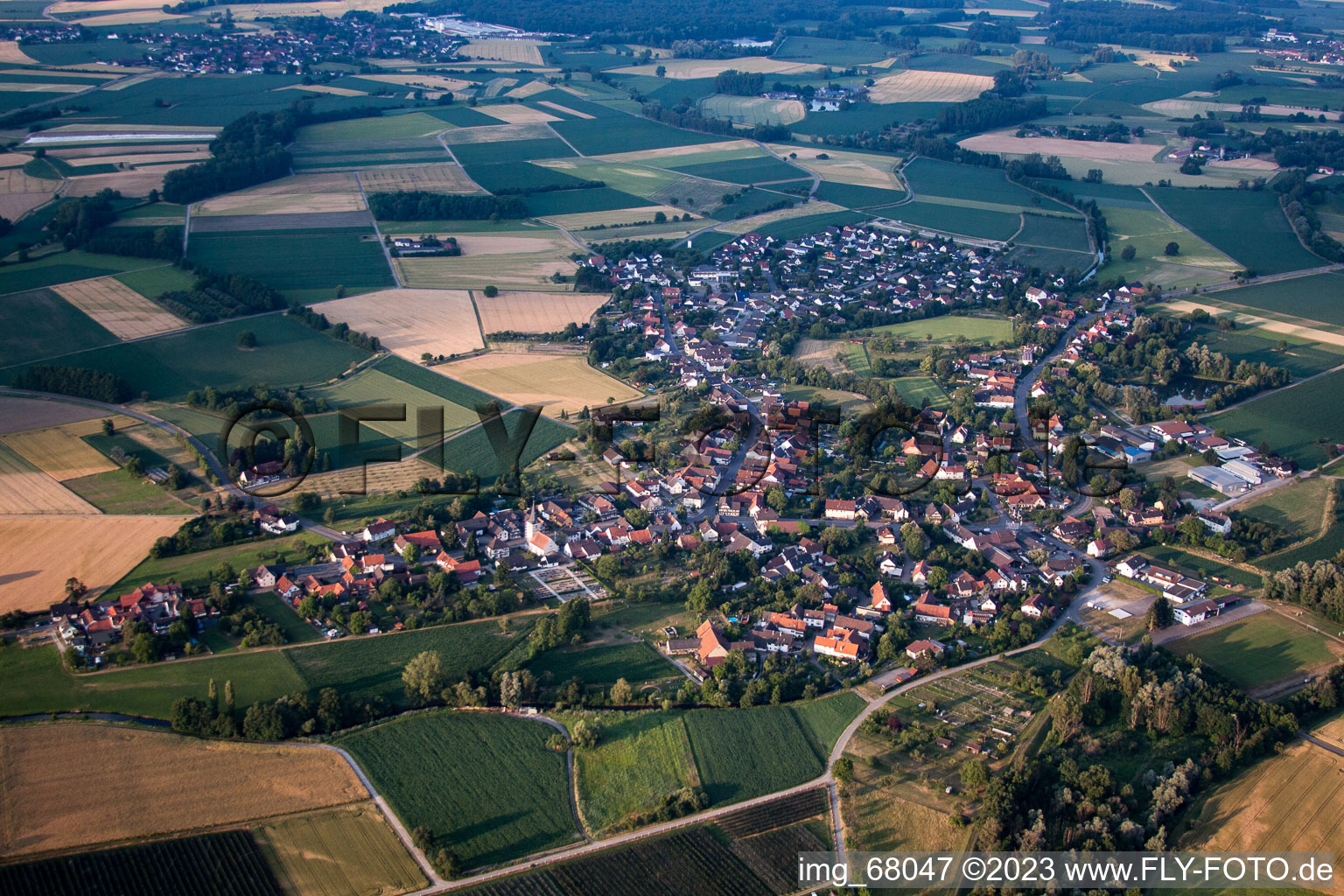 Ortsteil Diersheim in Rheinau im Bundesland Baden-Württemberg, Deutschland aus der Luft betrachtet