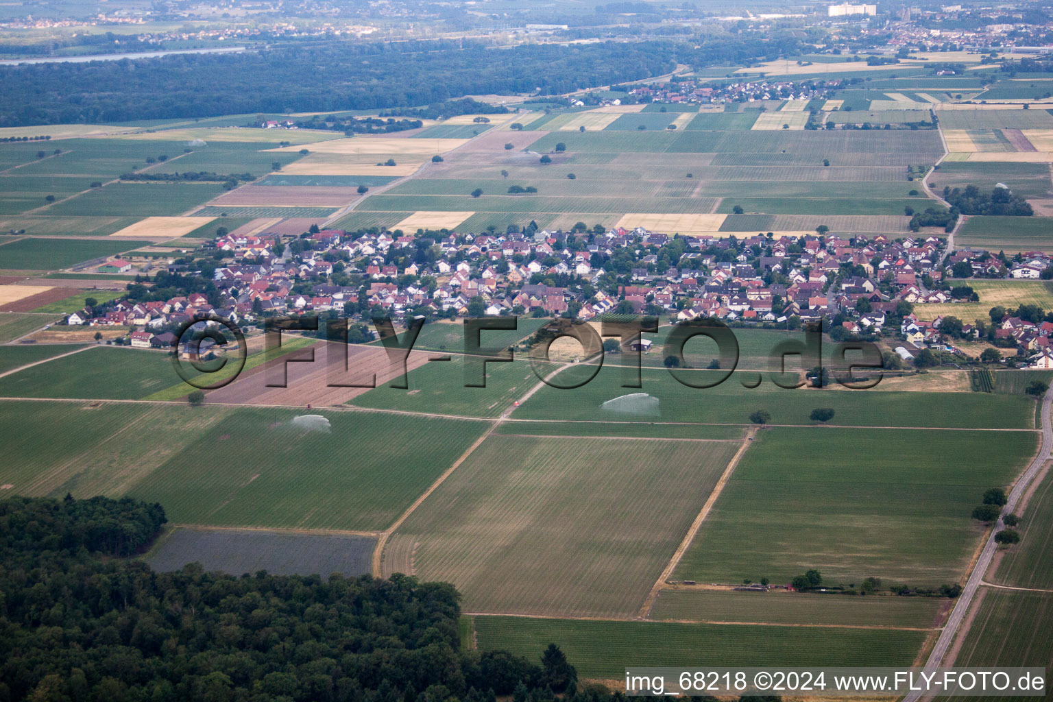 Merdingen im Bundesland Baden-Württemberg, Deutschland aus der Vogelperspektive