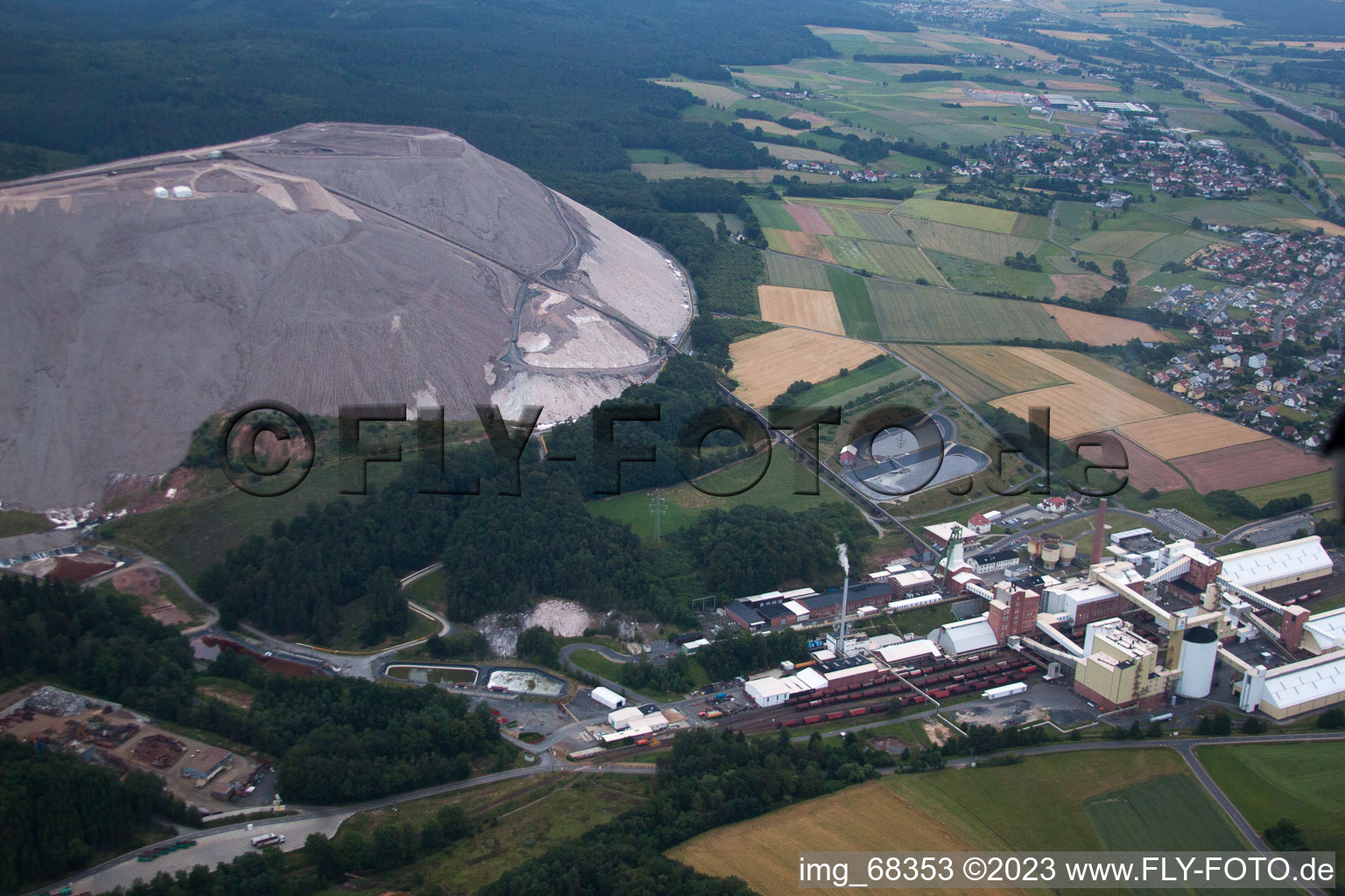 Luftbild von Monte Kali bei Neuhof im Bundesland Hessen, Deutschland