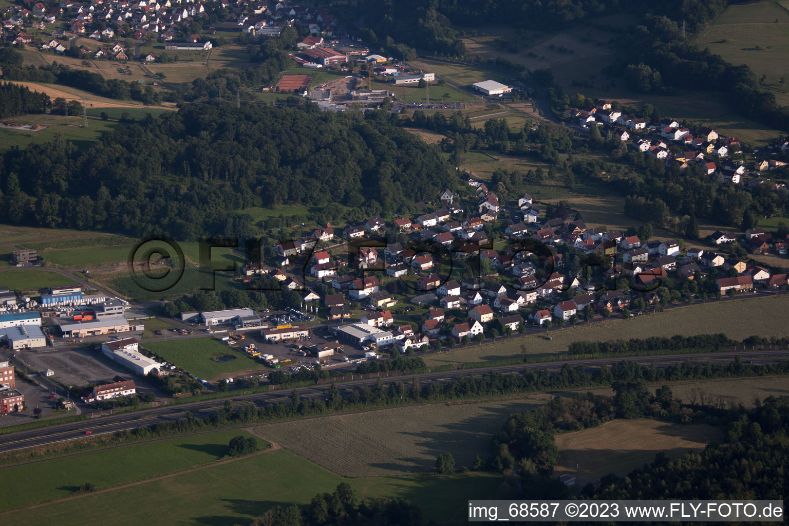 Luftbild von Wirtheim in Neuwirtheim im Bundesland Hessen, Deutschland