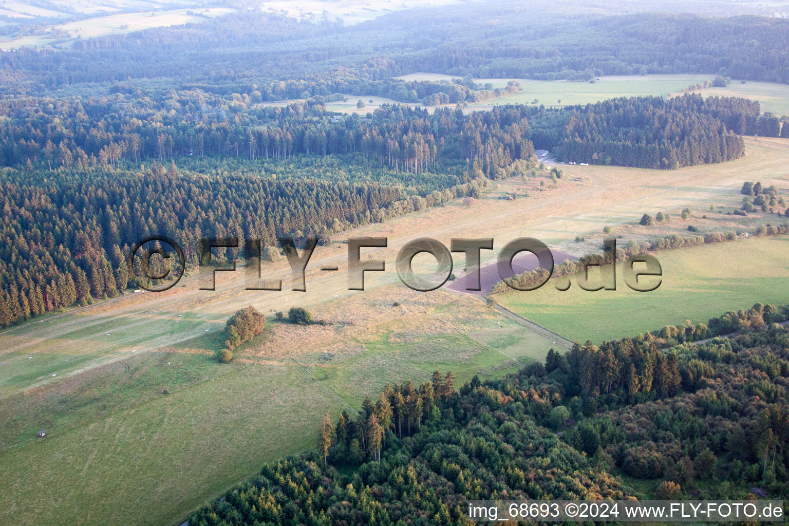 Luftbild von Hoherodskopf, Segelflugplatz im Bundesland Hessen, Deutschland