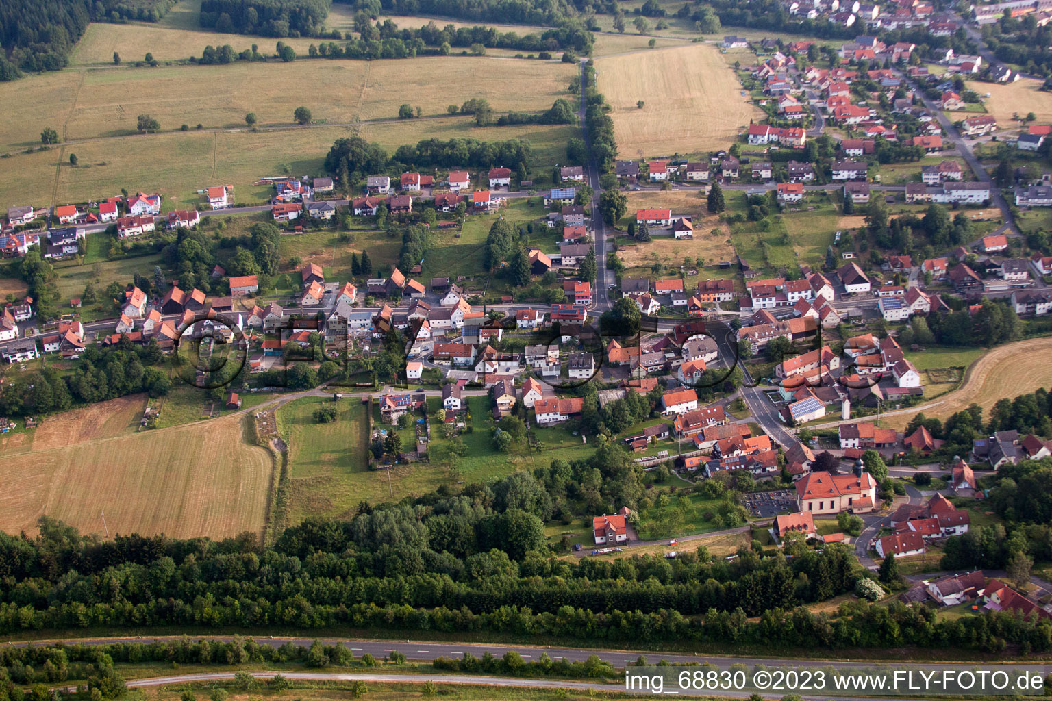 Schrägluftbild von Wildflecken im Bundesland Bayern, Deutschland