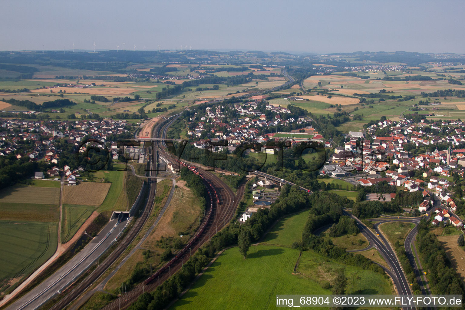 Luftaufnahme von Neuhof im Bundesland Hessen, Deutschland