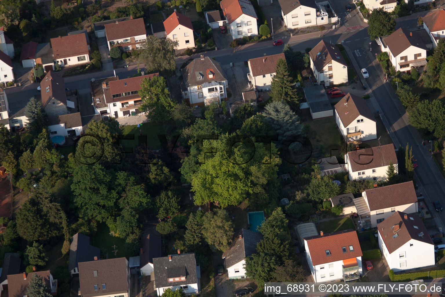 Ortsteil Dannstadt in Dannstadt-Schauernheim im Bundesland Rheinland-Pfalz, Deutschland aus der Luft betrachtet